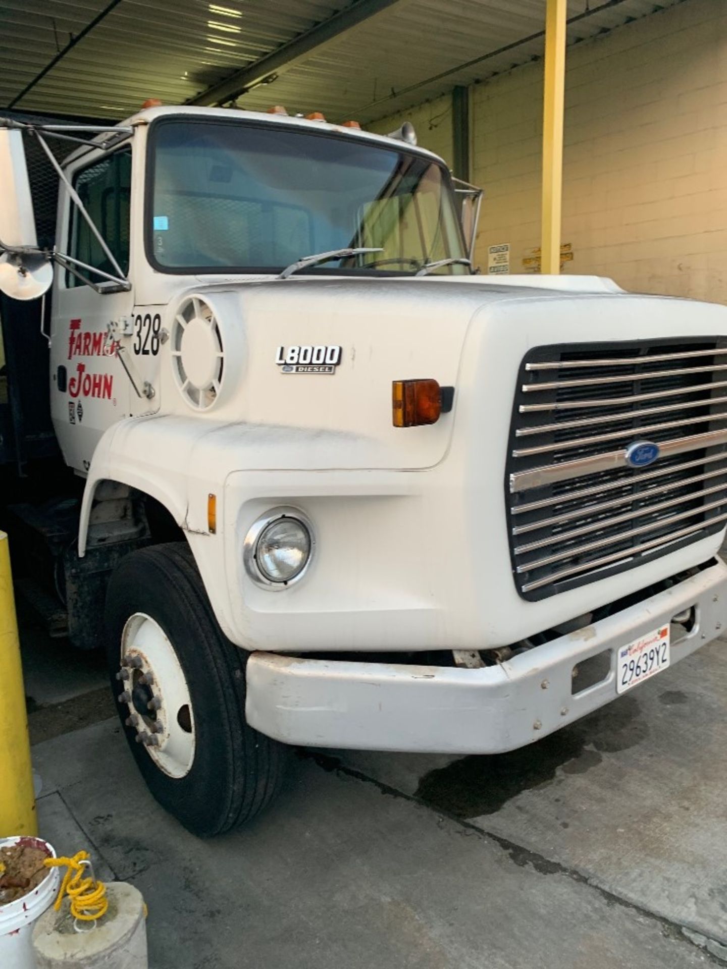 Ford L8000 Diesel Truck, Vin #1FDYY82AINVA22309, Mfg. 02/1992, 281,000 miles, triple axle, 24' - Image 4 of 25