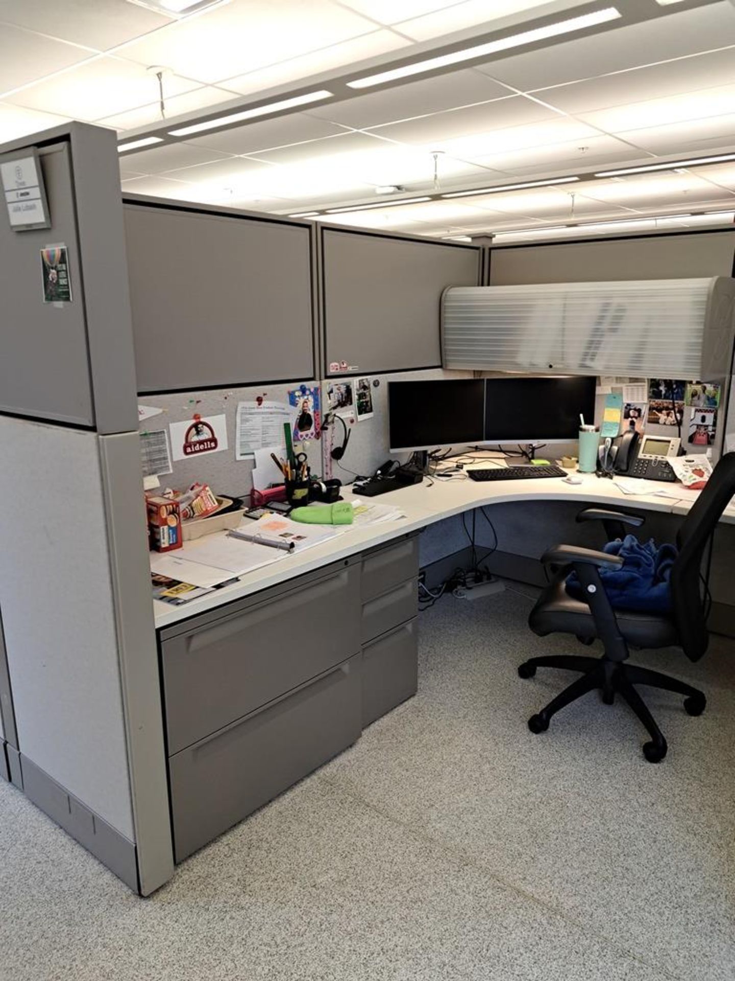 Lot Herman Miller Cubicle Work Stations, 17" W X 57' L, (12) Work Stations, Desks, Chairs, File - Image 25 of 32