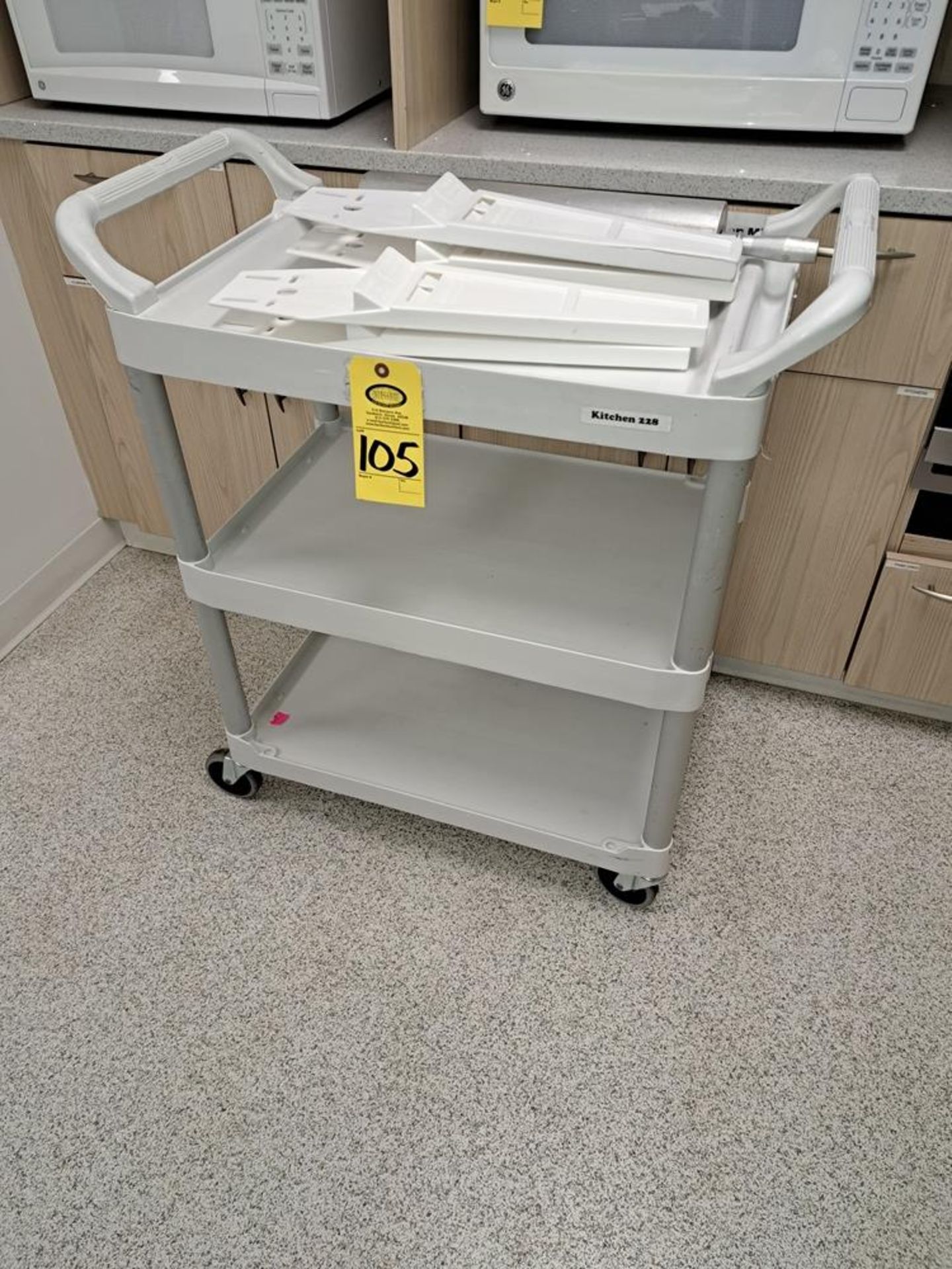 Lot Rubbermaid Utility Cart, (5) Knife sheaths, Aluminum Rolling Pan-Removal Is By Appointment