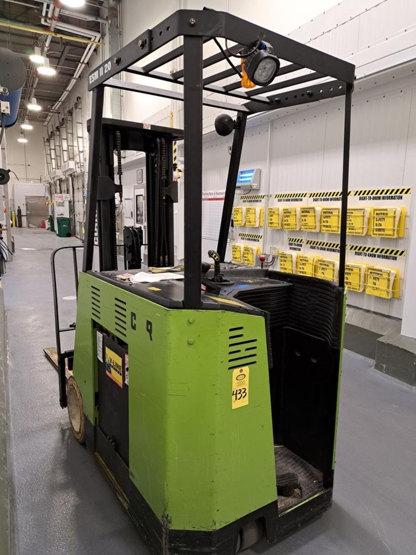 Clark Mdl. ESMI120 Stand Up Forklift, Ser. #ESM247-0002-9500, 36 volt battery, 3675 Lb. capacity, - Image 3 of 5