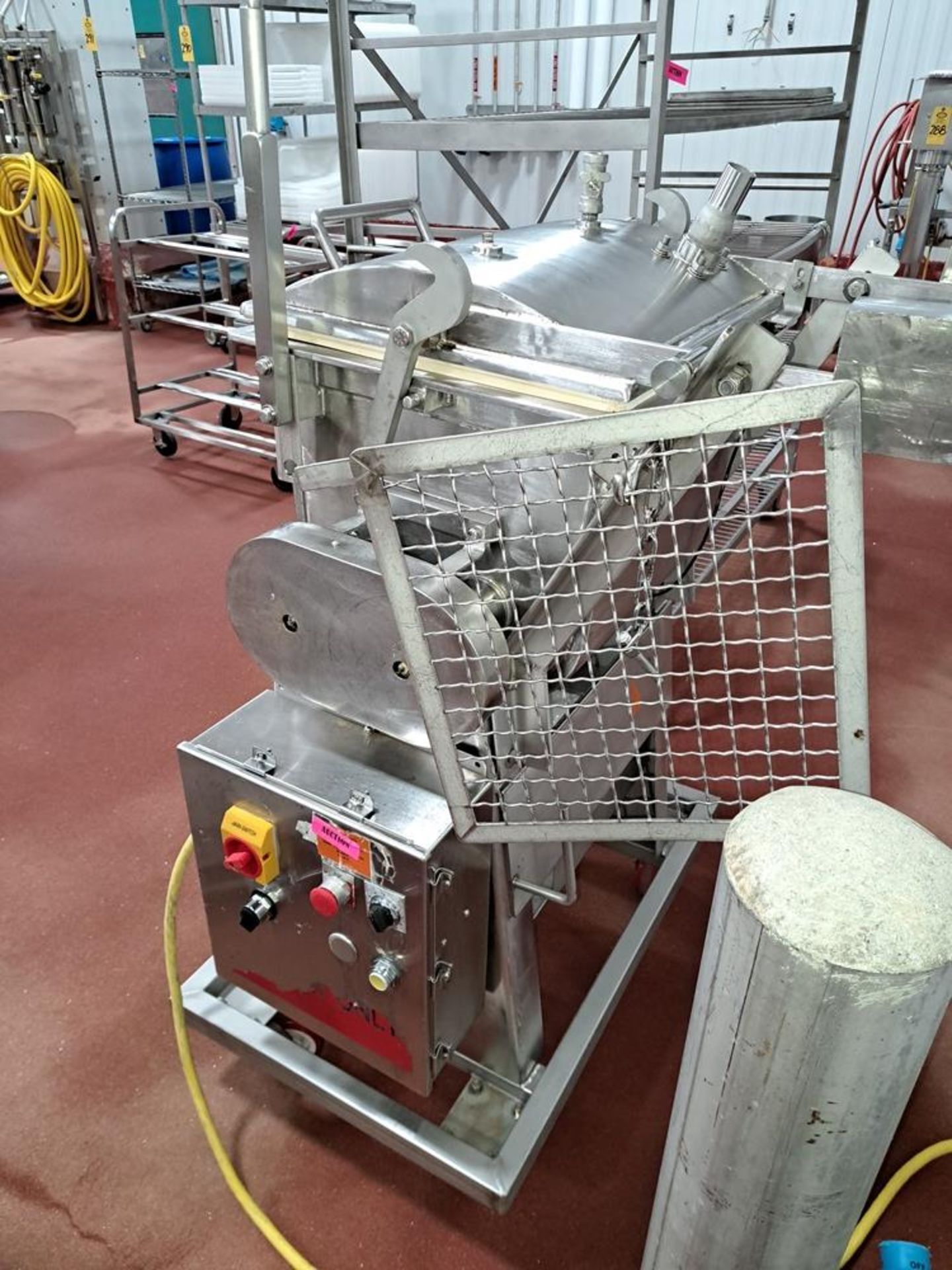 Stainless Steel Dual Shaft Vacuum Blender, 16" W X 17" L X 12" D bowl, tilt out discharge-Removal Is - Image 4 of 5