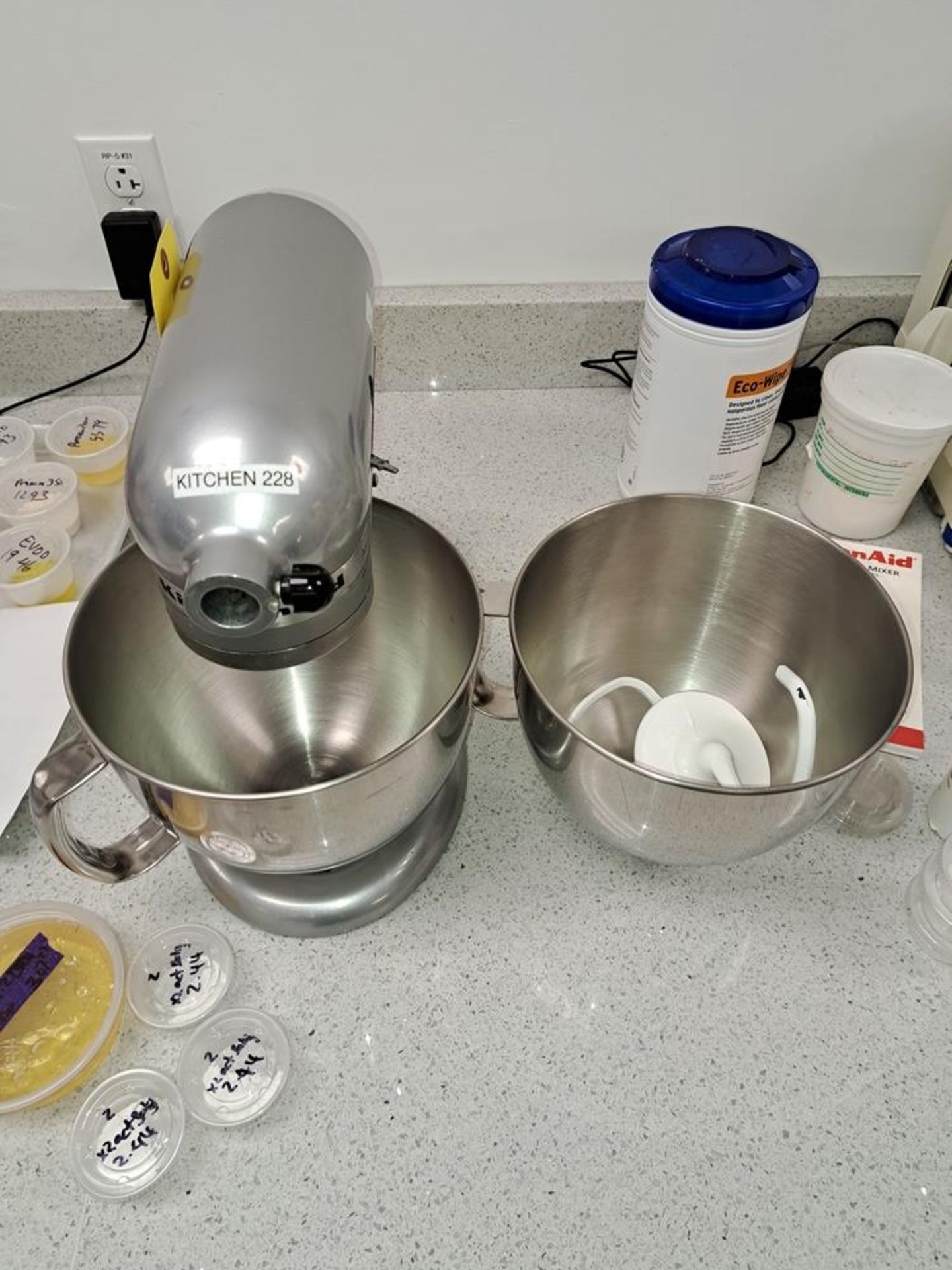 Kitchen Aid Mdl. KSM150PSMC Countertop Mixer, Ser. #WU4252490, (2) stainless steel bowls, dough hook