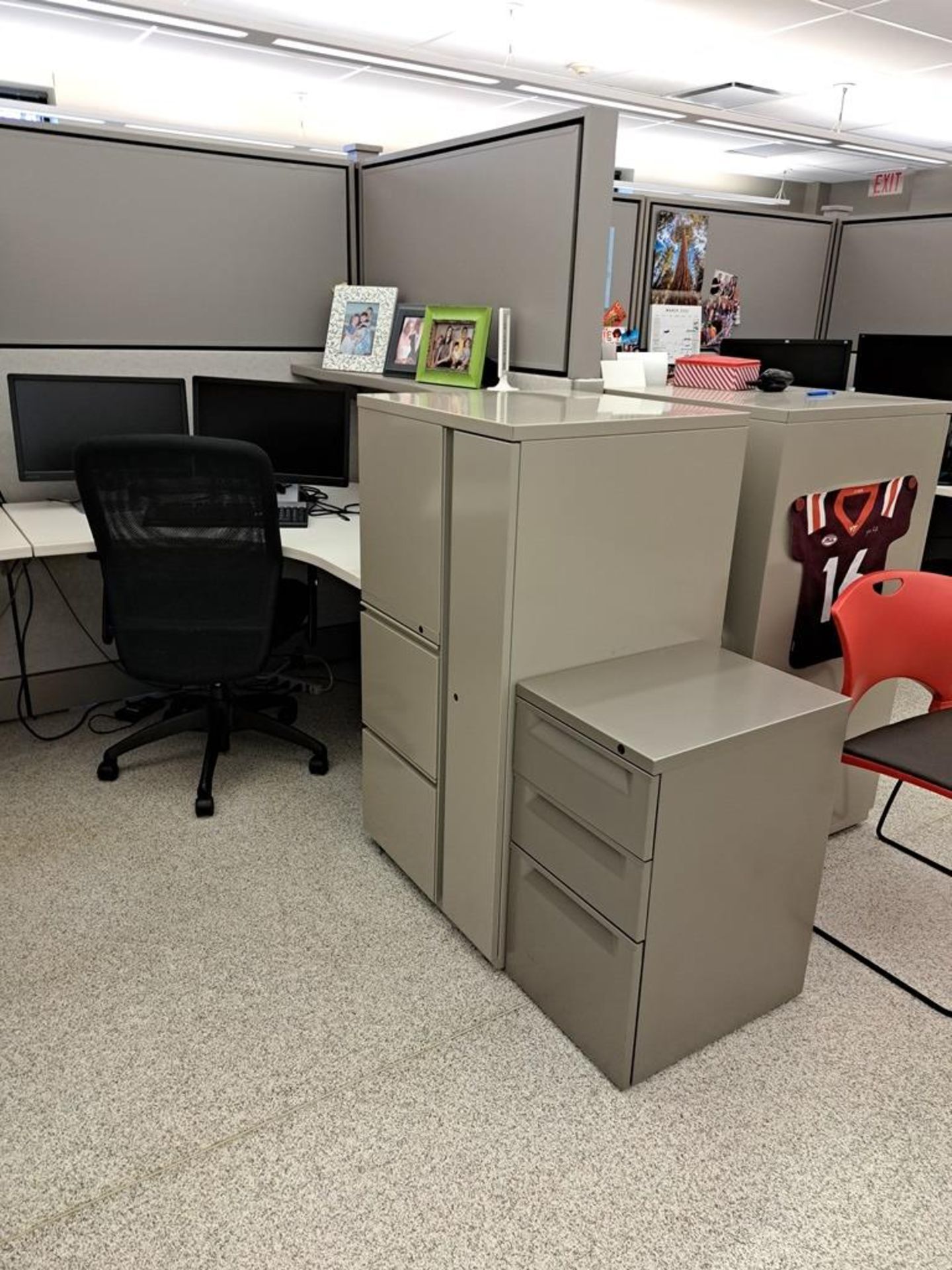 Lot Herman Miller Cubicle Work Stations, 17" W X 57' L, (12) Work Stations, Desks, Chairs, File - Image 11 of 32