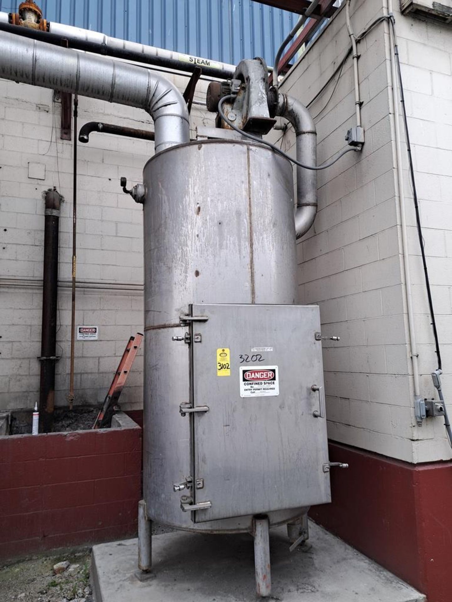 Stainless Steel Vacuum Tank, 4' Dia. X 8' T with blower, 6" piping, access door (Contact Norm