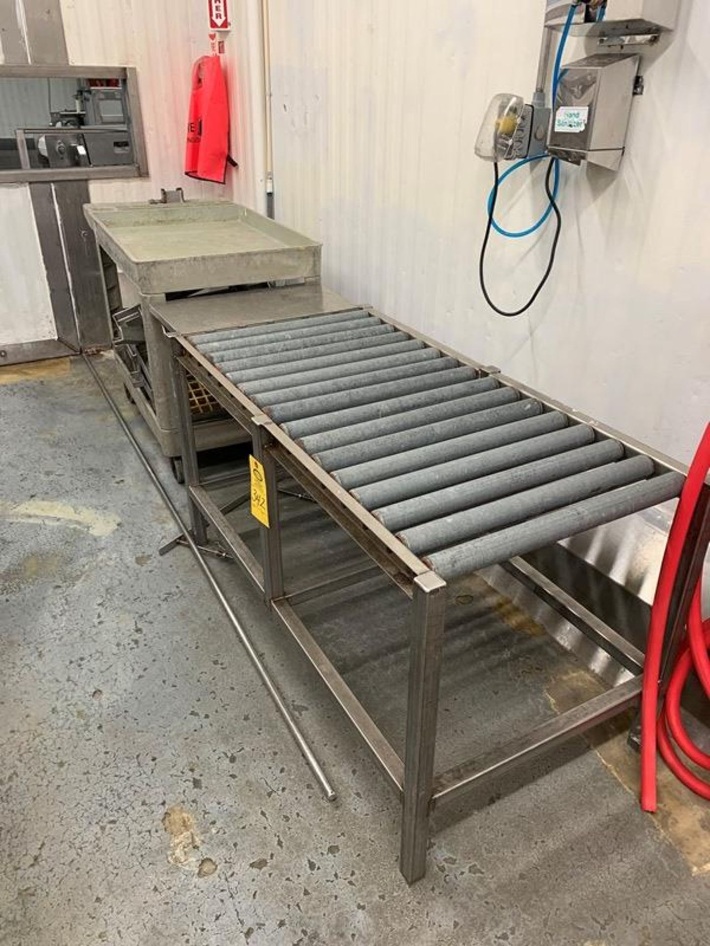 Lot Rubbermaid Cart &Roller Conveyor (Located in Mt. Pleasant, IA)-ALL EQUIPMENT MUST BE REMOVED &