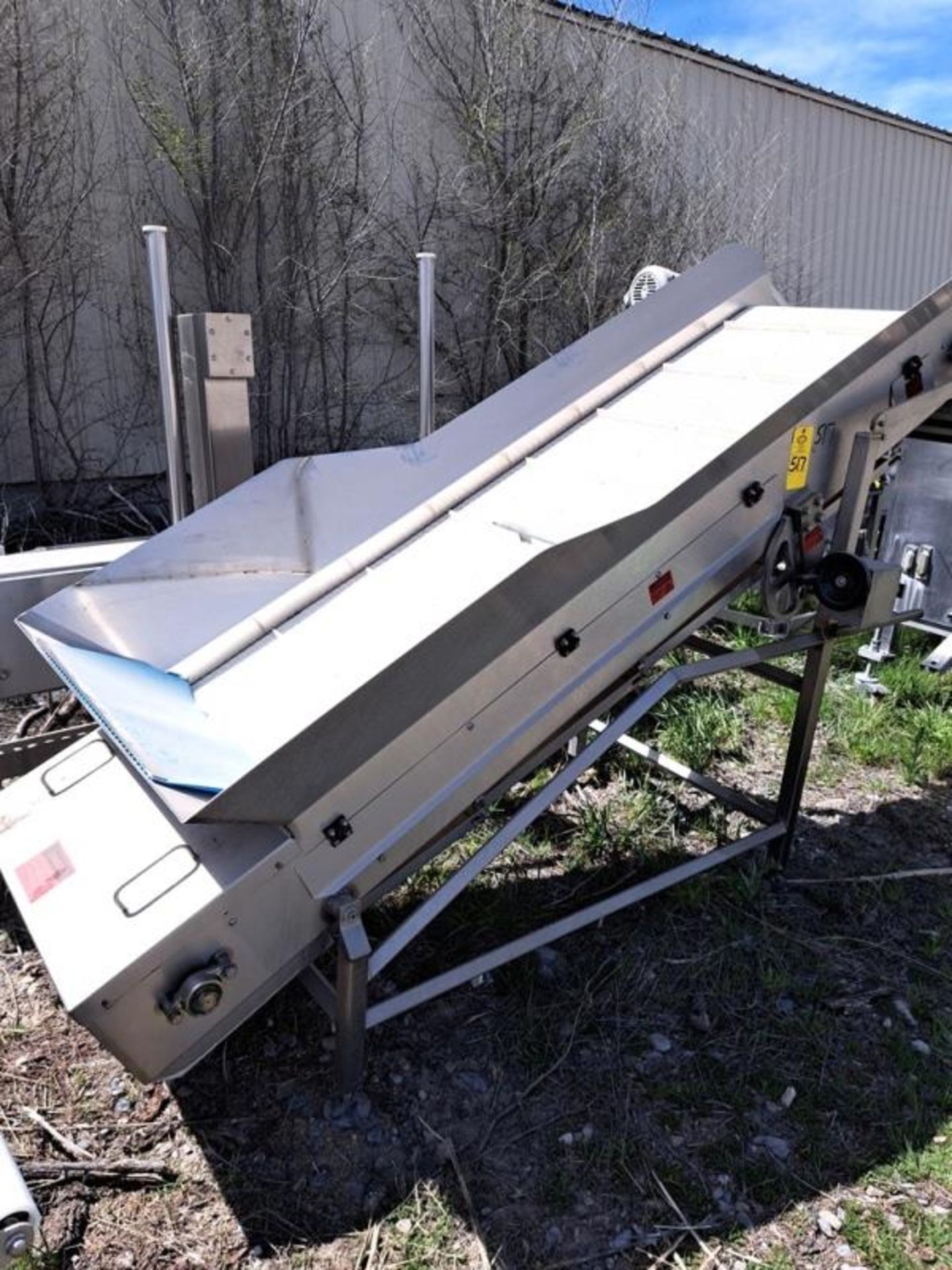 Stainless Steel Incline Conveyor, 29" W X 9' L flighted plastic belt, 1" high flights spaced 12"