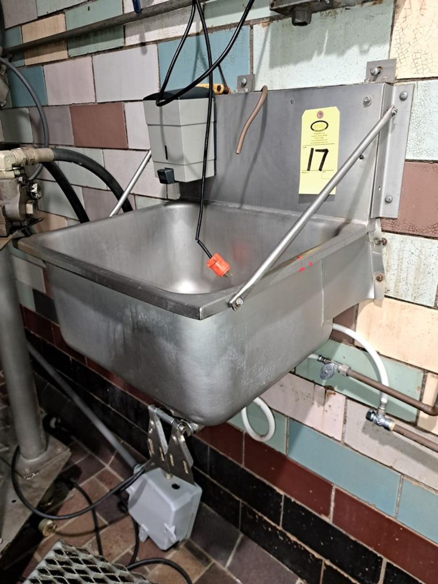 Stainless Steel Hand Wash Sink, knee paddle activated (Required Loading Fee $100.00 Rigger: Norm