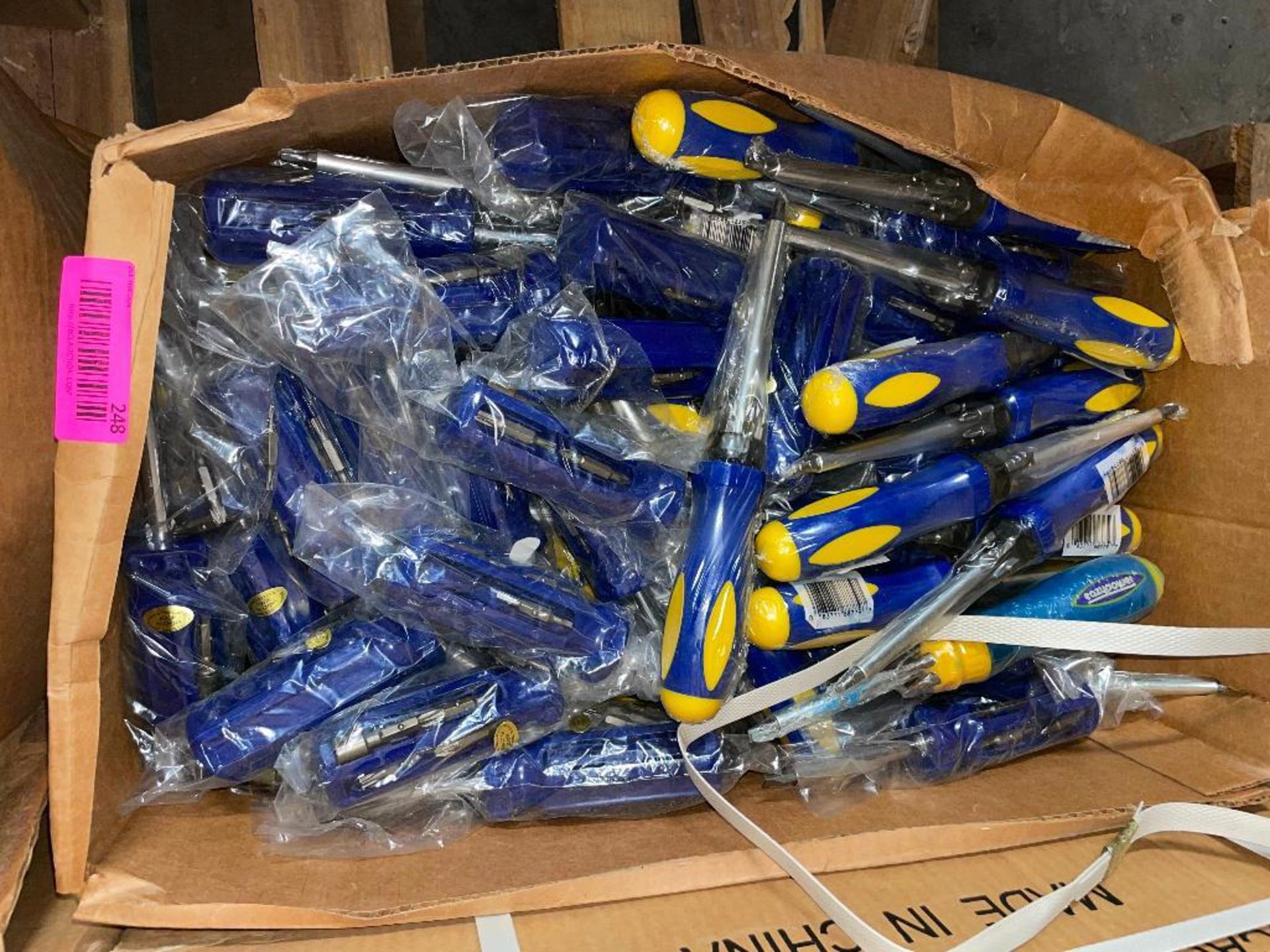 (1) BOX OF EAZY POWER 25 IN 1 SCREW DRIVERS. APPROX 100 IN BOX. ADDITIONAL INFORMATION RETAILS FOR $ - Image 3 of 3