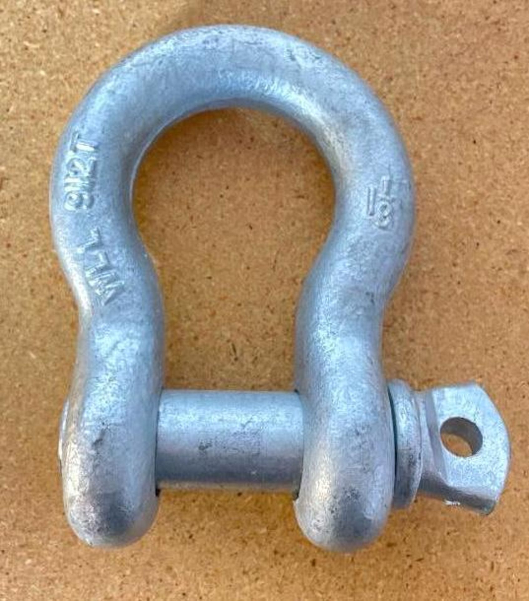 DESCRIPTION: (4) 1-1/8" SCREW PIN ANCHOR SHACKLE HDG (5-PACK) BRAND/MODEL: LACLEDE CHAIN CO SIZE: 1- - Image 6 of 8