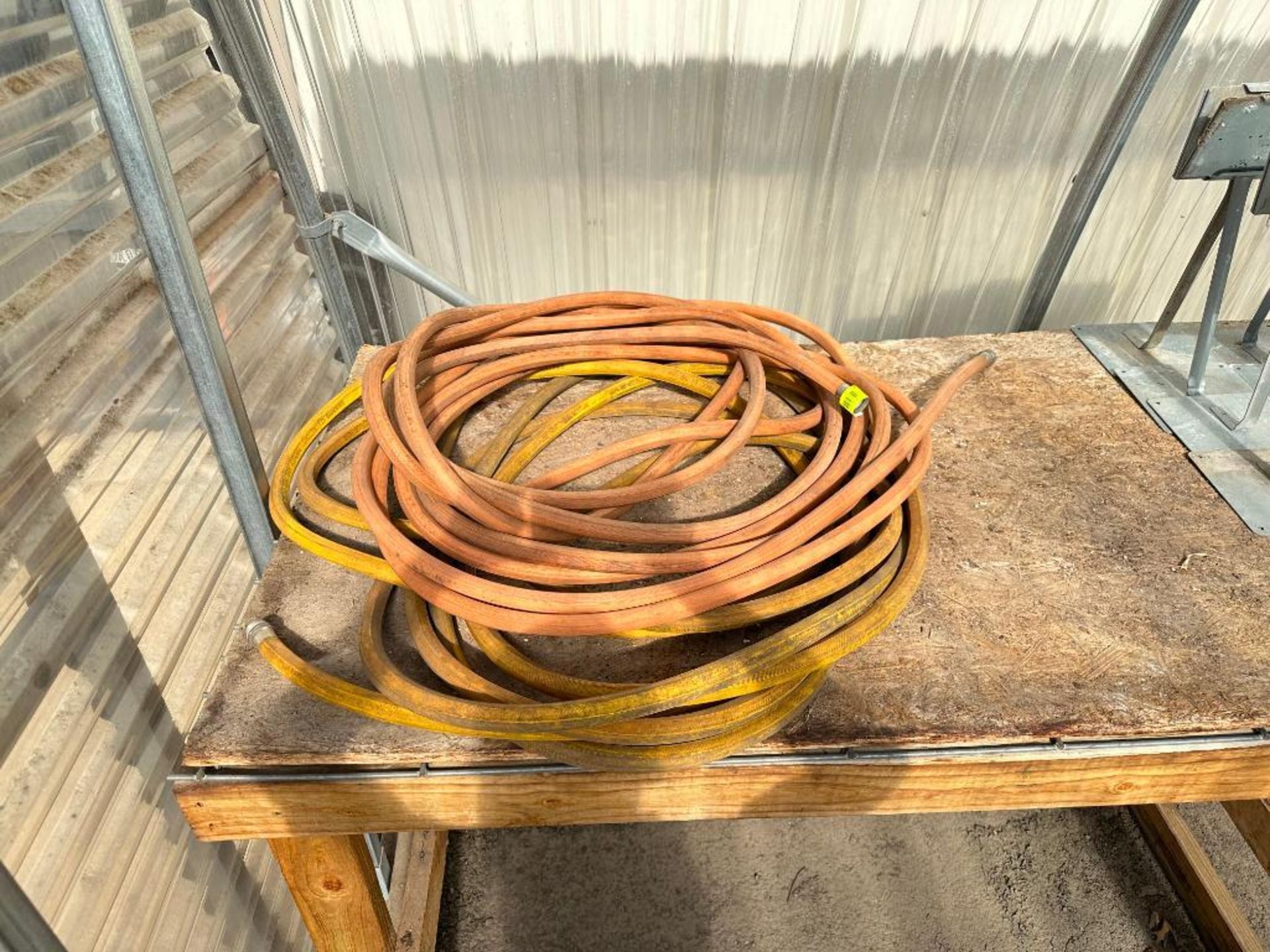 (2) HEAVY DUTY GARDEN HOSES LOCATION: GREENHOUSE - Image 2 of 3