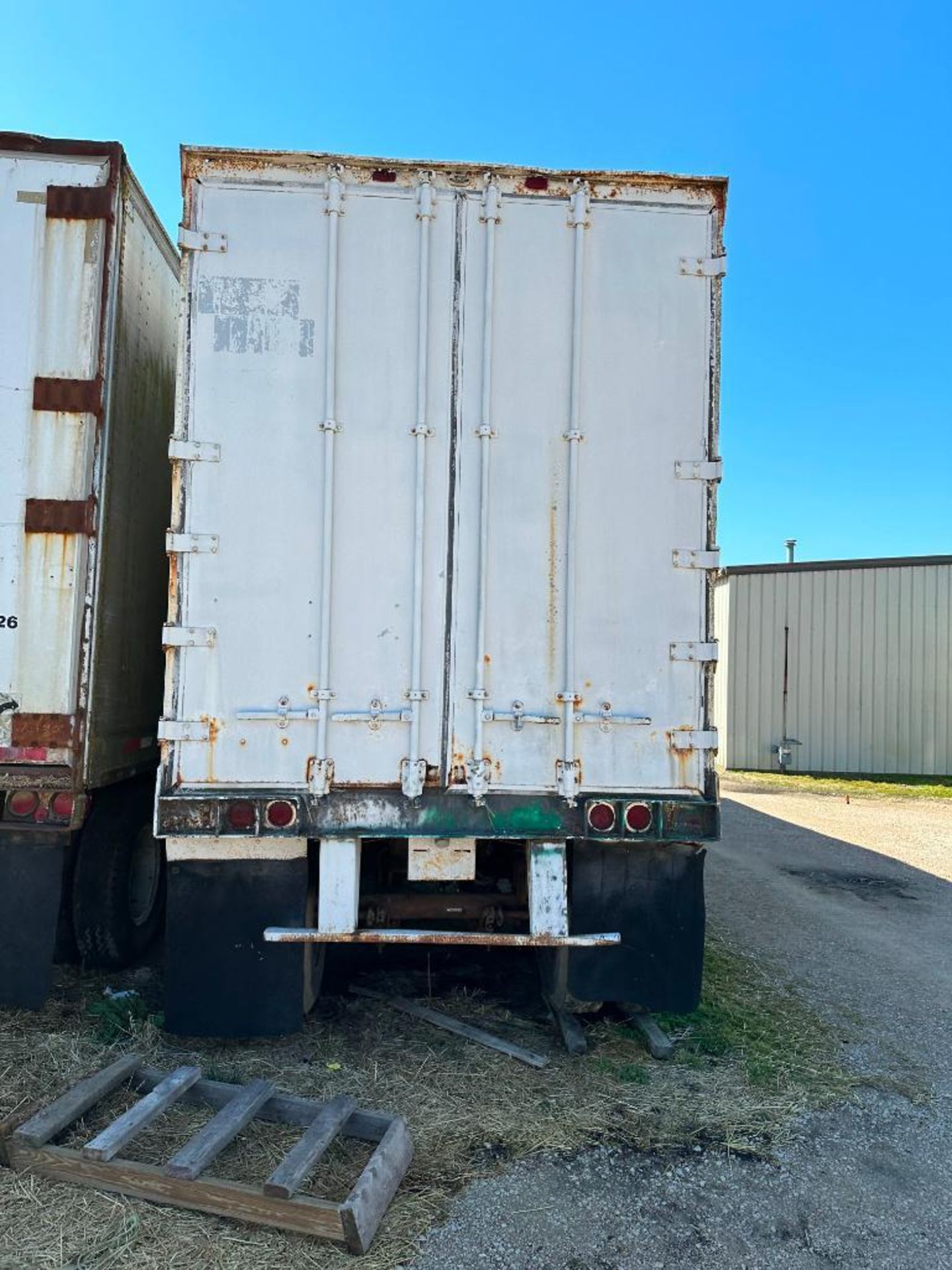 1977 BUDD 45FT TRACTOR TRAILER W/ SIDE DOOR AS SHOWN BRAND/MODEL: BUDD TRAILER CO INFORMATION: TYPE: - Image 21 of 27