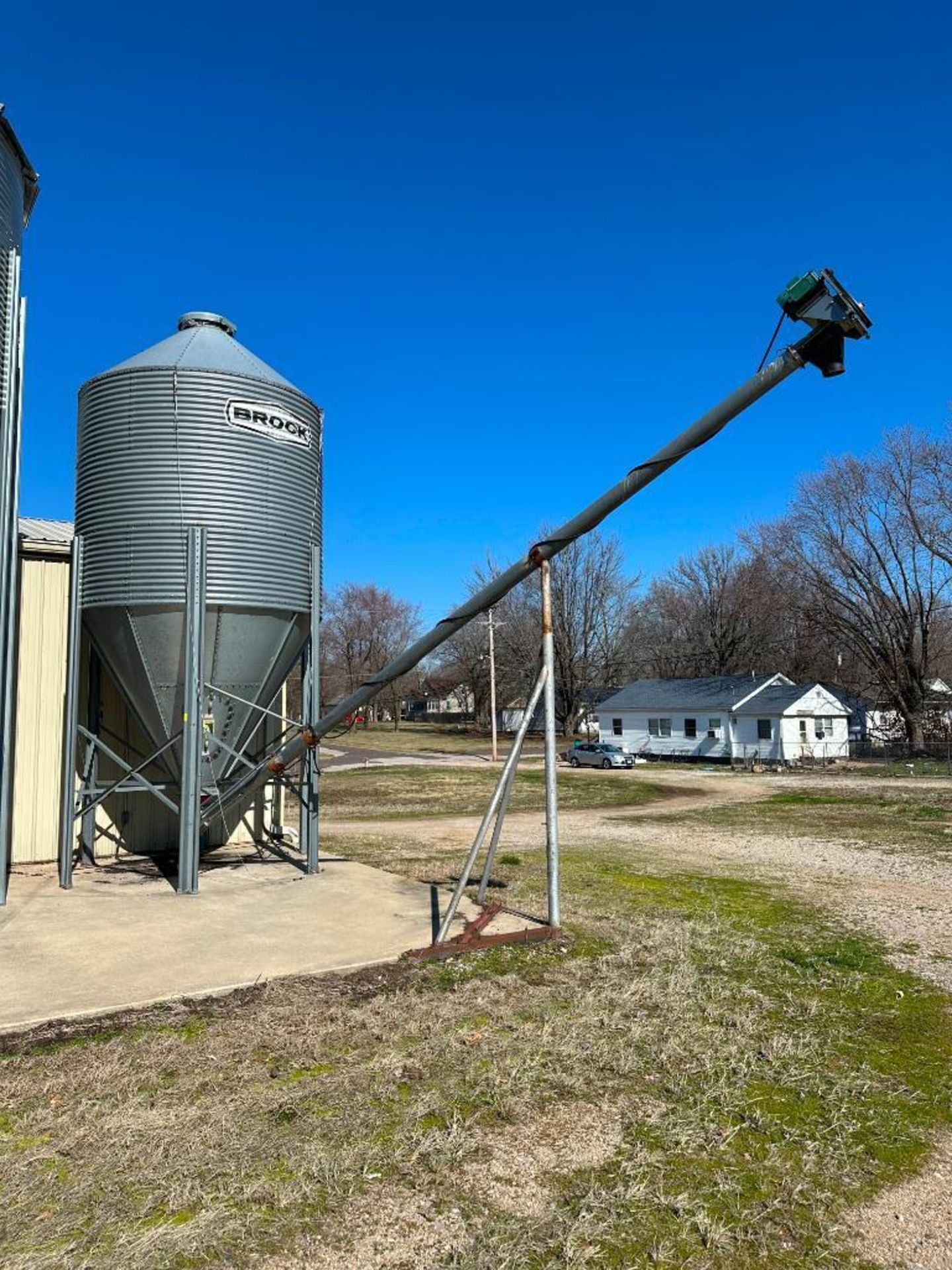 BROCK 9FT DIAMETER FEED & WET-HOLDING HOPPER BIN BRAND/MODEL: BROCK INFORMATION: 9' DIAMETER W/ 45 A - Image 3 of 16