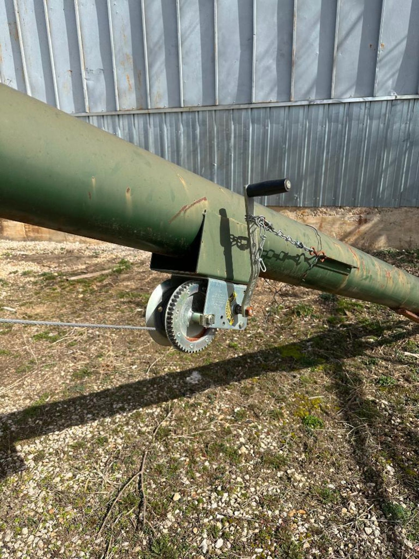 40 FT MOBILE GRAIN AUGER INFORMATION: IN WORKING CONDITION SIZE: 40' LOCATION: LOT - Image 9 of 15