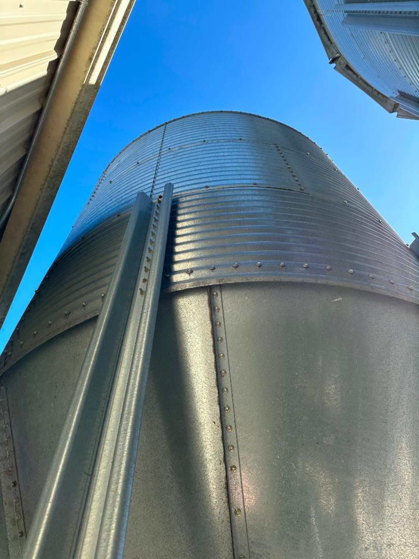 BROCK 9FT DIAMETER FEED & WET-HOLDING HOPPER BIN BRAND/MODEL: BROCK INFORMATION: 9' DIAMETER W/ 45 A - Image 15 of 16