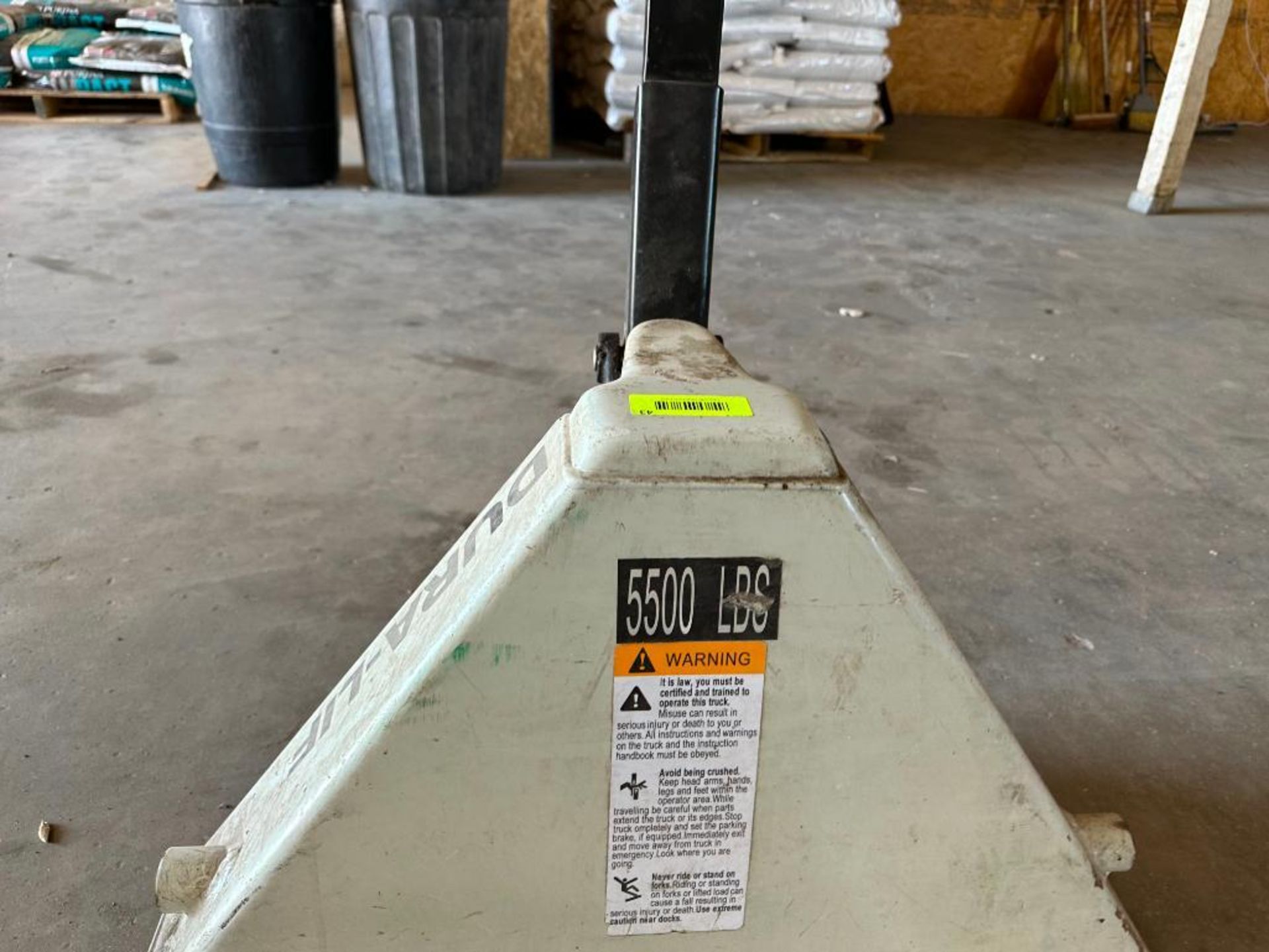 DURA-LIF 5500 LBS CAPACITY PALLET JACK BRAND/MODEL: DURA-LIF LOCATION: MAIN WAREHOUSE - Image 4 of 5