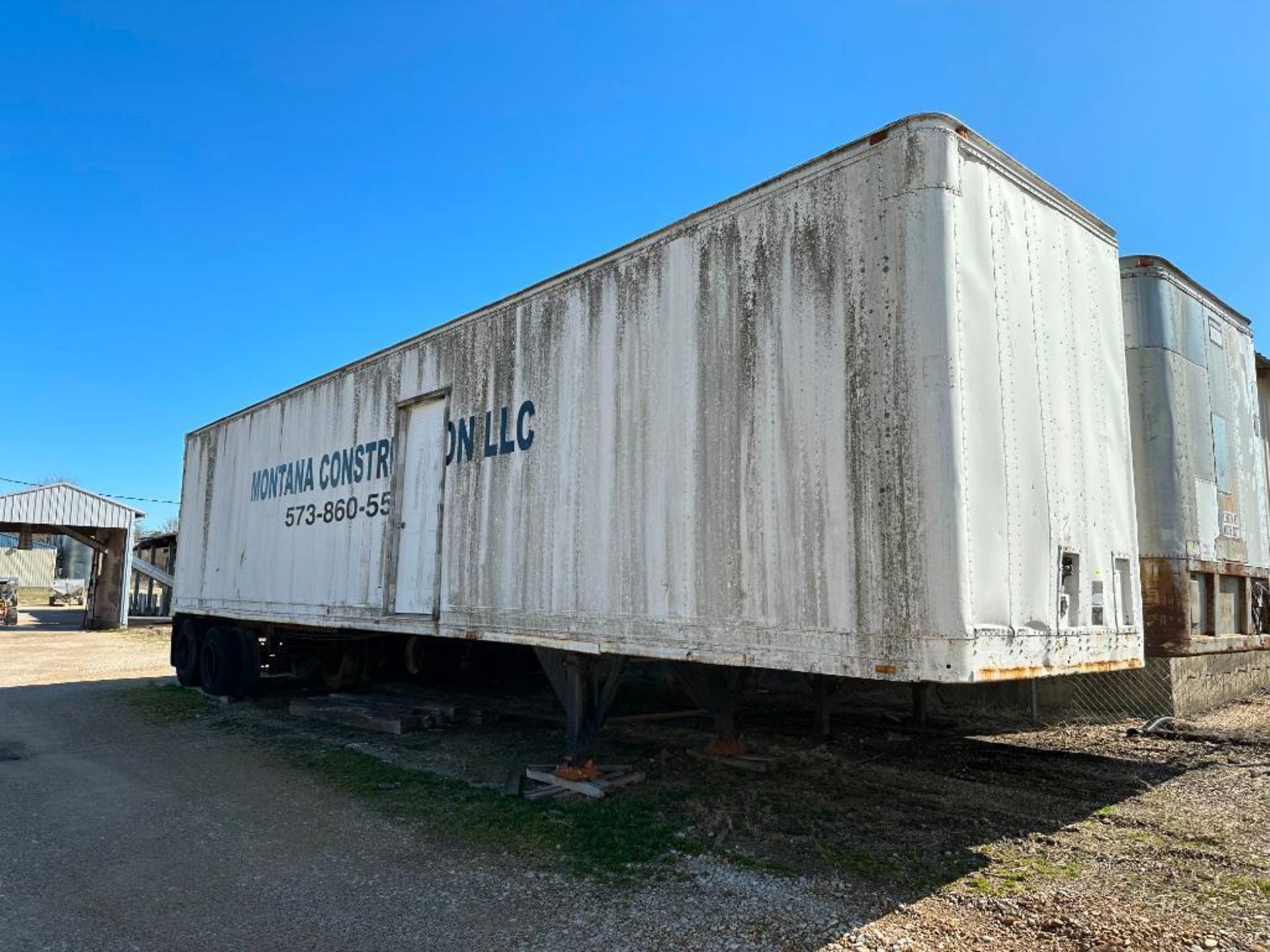 1977 BUDD 45FT TRACTOR TRAILER W/ SIDE DOOR AS SHOWN BRAND/MODEL: BUDD TRAILER CO INFORMATION: TYPE: - Image 4 of 27