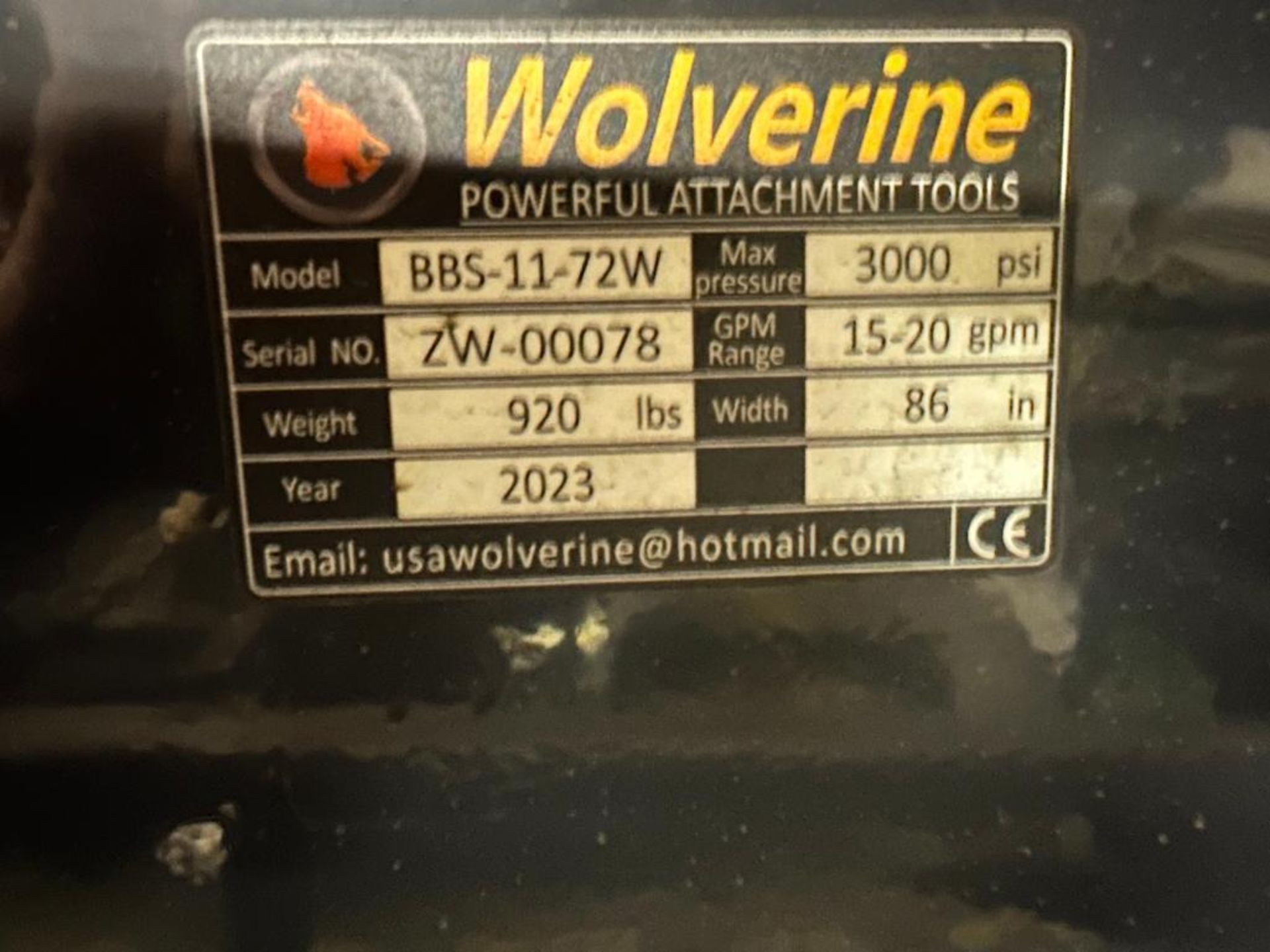 WOLVERINE 72" BOX BROOM SWEEPER SKID STEER ATTACHMENT BRAND/MODEL: WOLVERINE BBS-11-72W INFORMATION: - Image 4 of 5