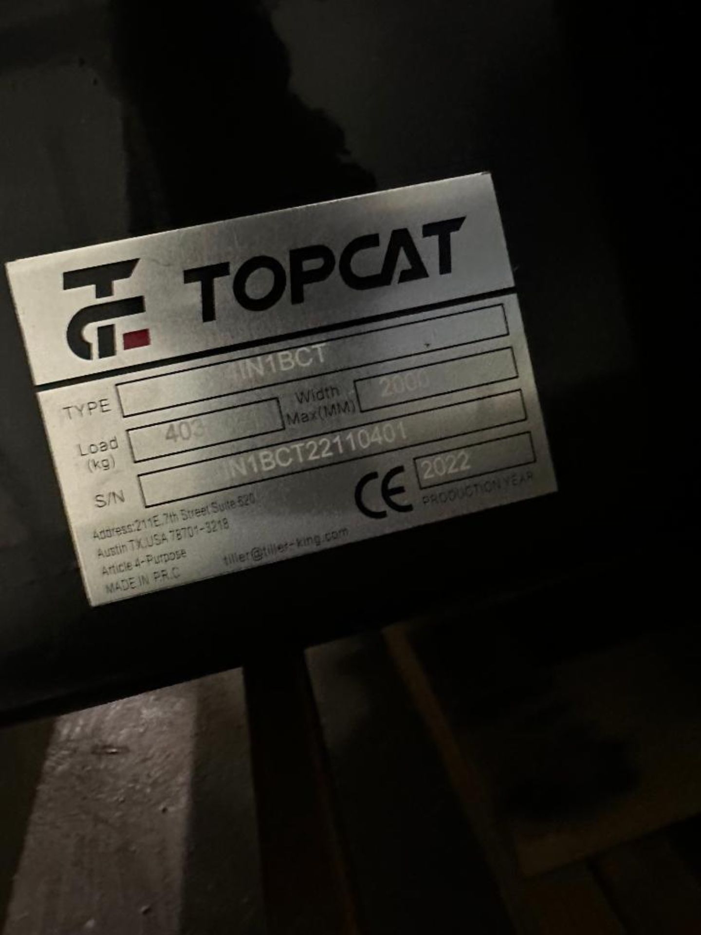 TOPCAT 75" 4-IN-1 COMBO BUCKET SKID STEER ATTACHMENT BRAND/MODEL: TOPCAT 4IN1BCT INFORMATION: SERIAL - Image 9 of 9