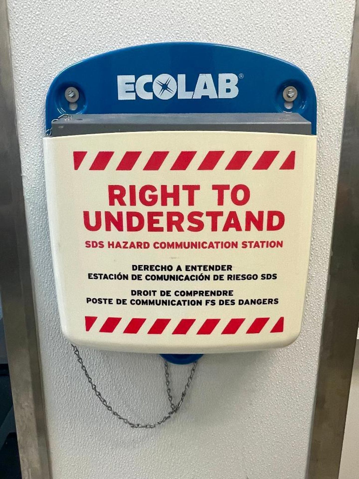 DESCRIPTION: ECOLAB WALL MOUNTED SAFETY STATION BRAND / MODEL: ECOLAB LOCATION: 4811 E. Grant Rd QTY