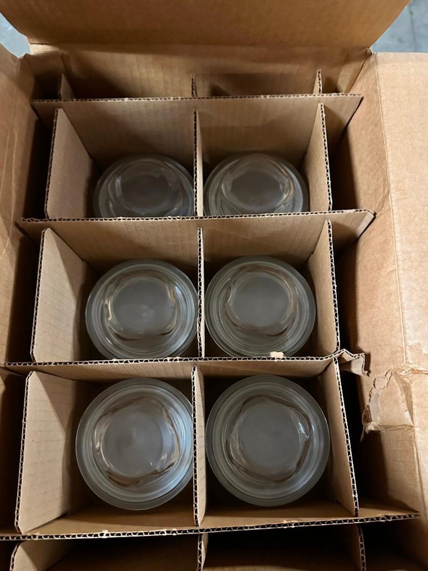 DESCRIPTION: (24) GLASS JARS W/ LIDS ADDITIONAL INFORMATION (2) CASES EACH W/ 12 THIS LOT IS: ONE MO - Image 3 of 3