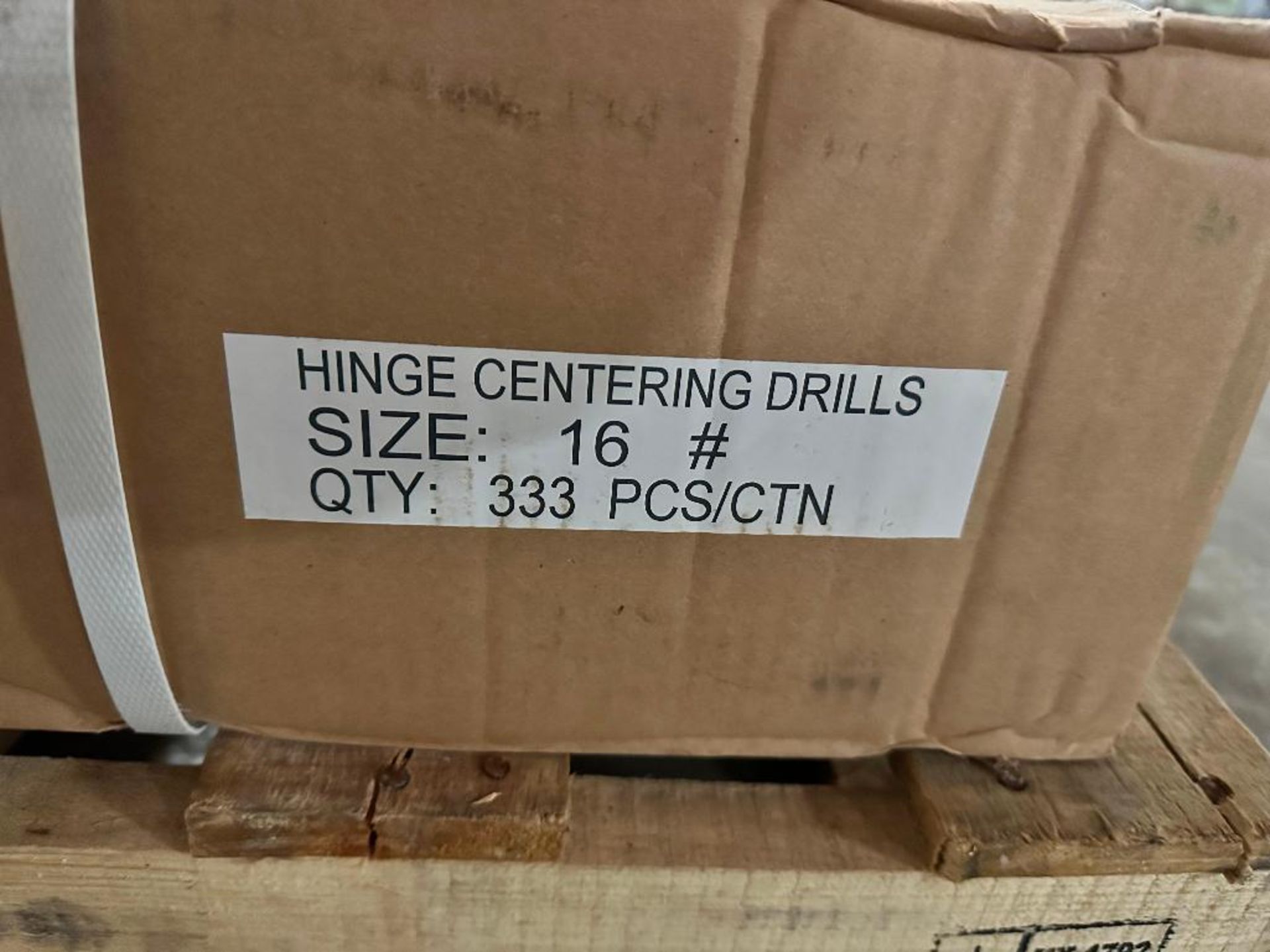 DESCRIPTION: (1) CASE OF SIZE #16 HINGE CENTERING DRILLS ADDITIONAL INFORMATION 333 COUNT IN CASE QT - Image 3 of 3