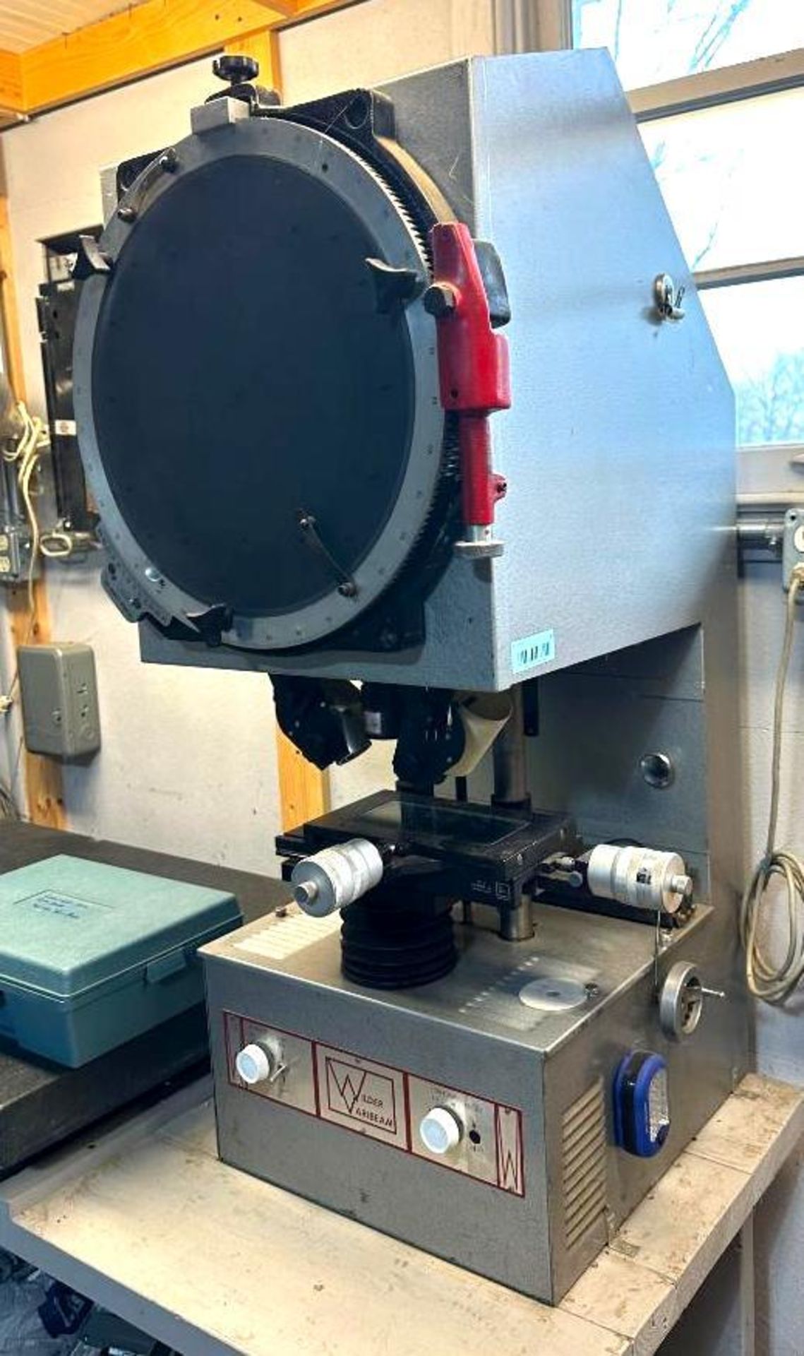 RS WILDER VARI-BEAM OPTICAL COMPARATOR INFORMATION: COMES WITH LENS ATTACHMENTS LOCATION: GARAGE QTY