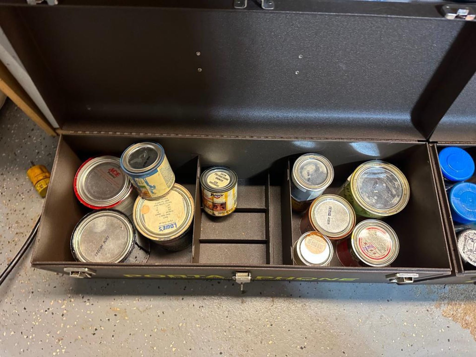 (2) TOOLBOXES WITH ASSORTED PAINT AND WOOD STAIN SIZE: 24"X8"X10" LOCATION: GARAGE QTY: 1 - Image 3 of 7