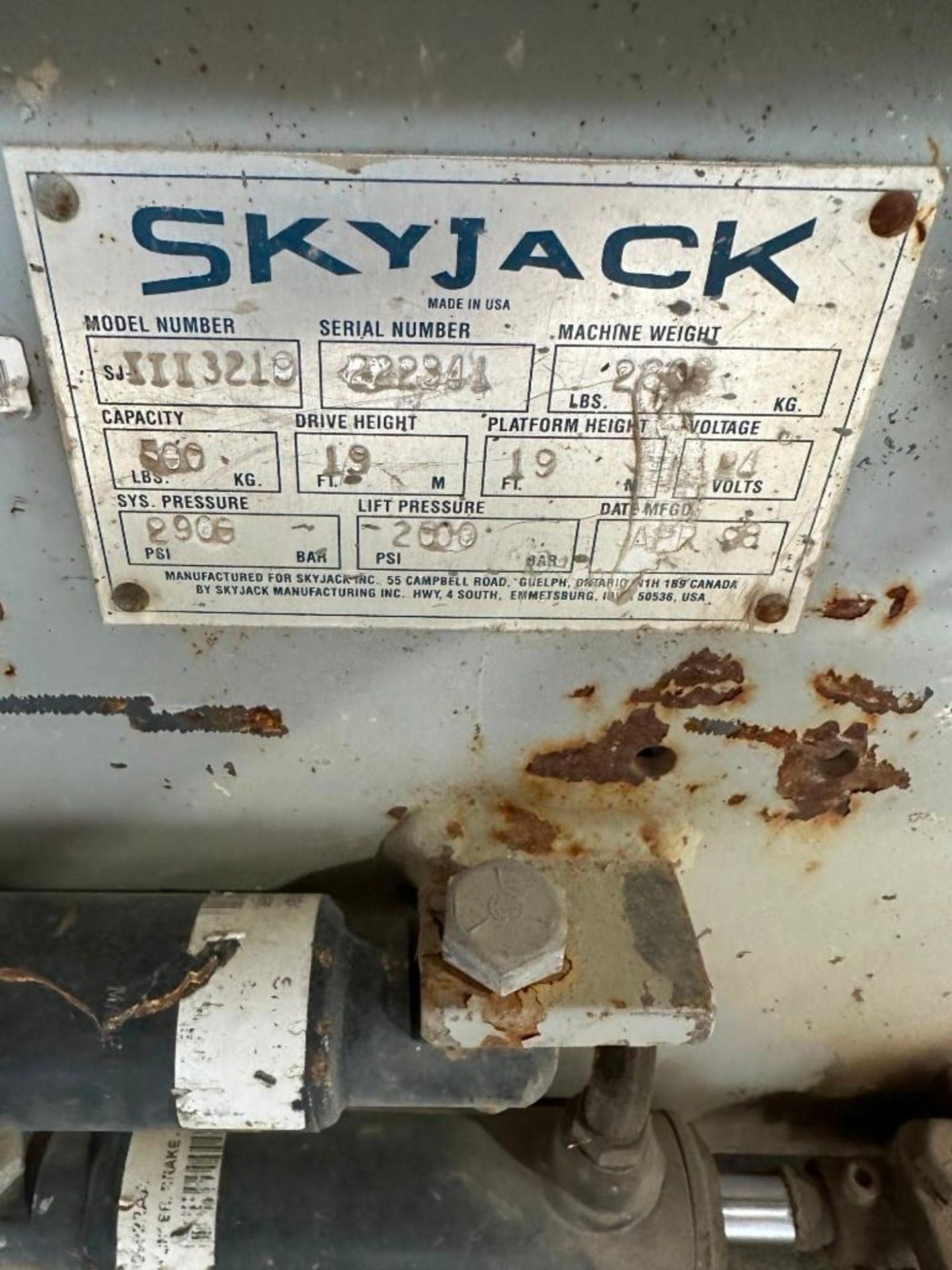 1998 Skyjack SJIII 3219 Electric Scissorlift - Image 5 of 10