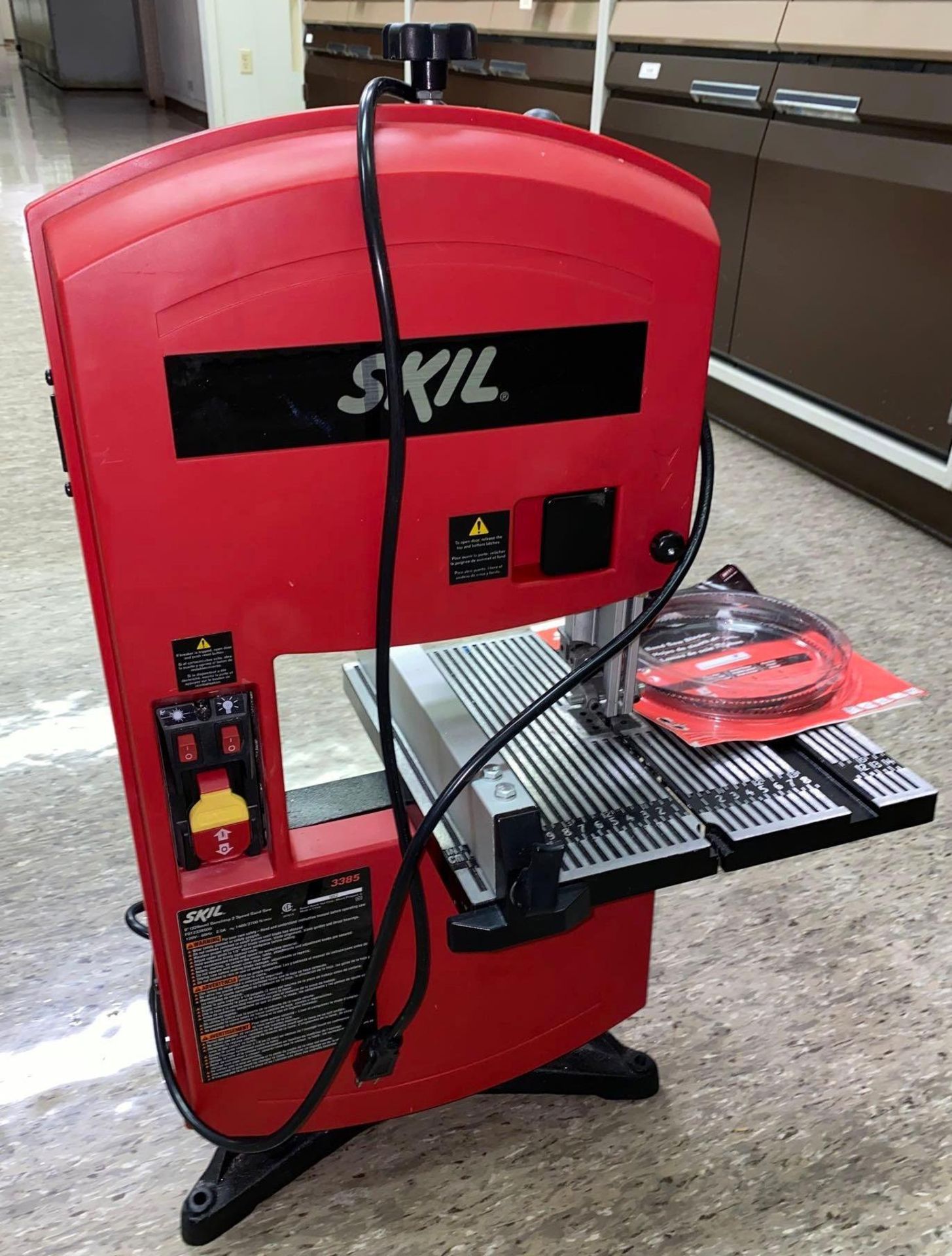 Skil 9 inch Benchtop Band Saw, model # 3385