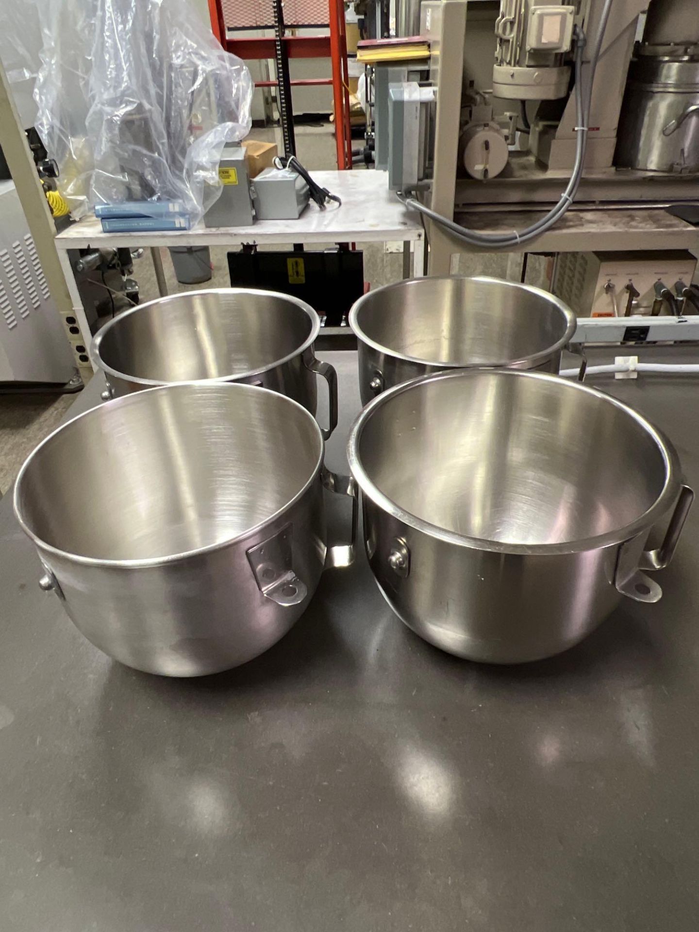 Lot of (4) stainless steel 5 quart bowls for N-50 Hobart mixers