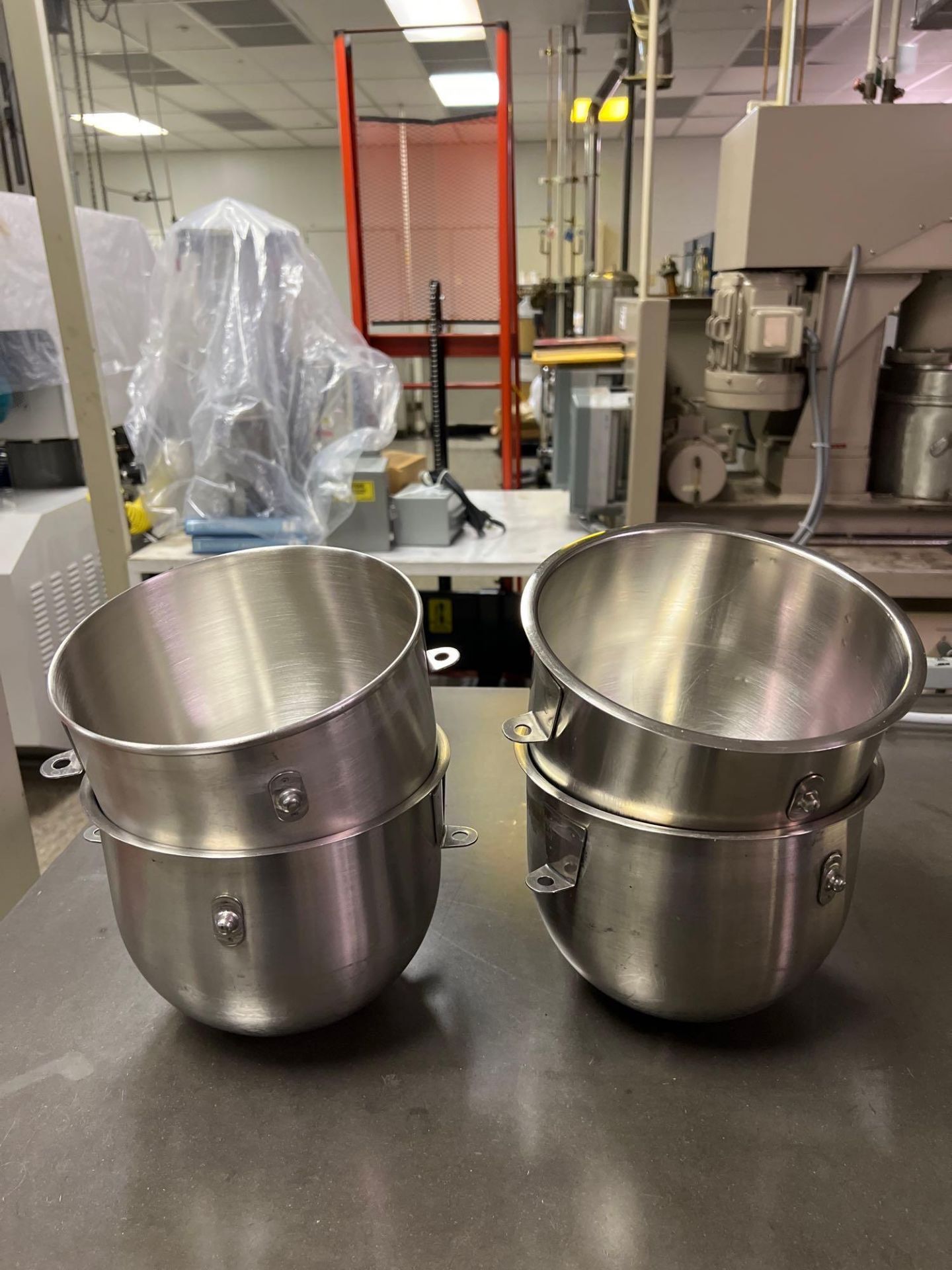 Lot of (4) stainless steel 5 quart bowls for N-50 Hobart mixers - Image 3 of 4