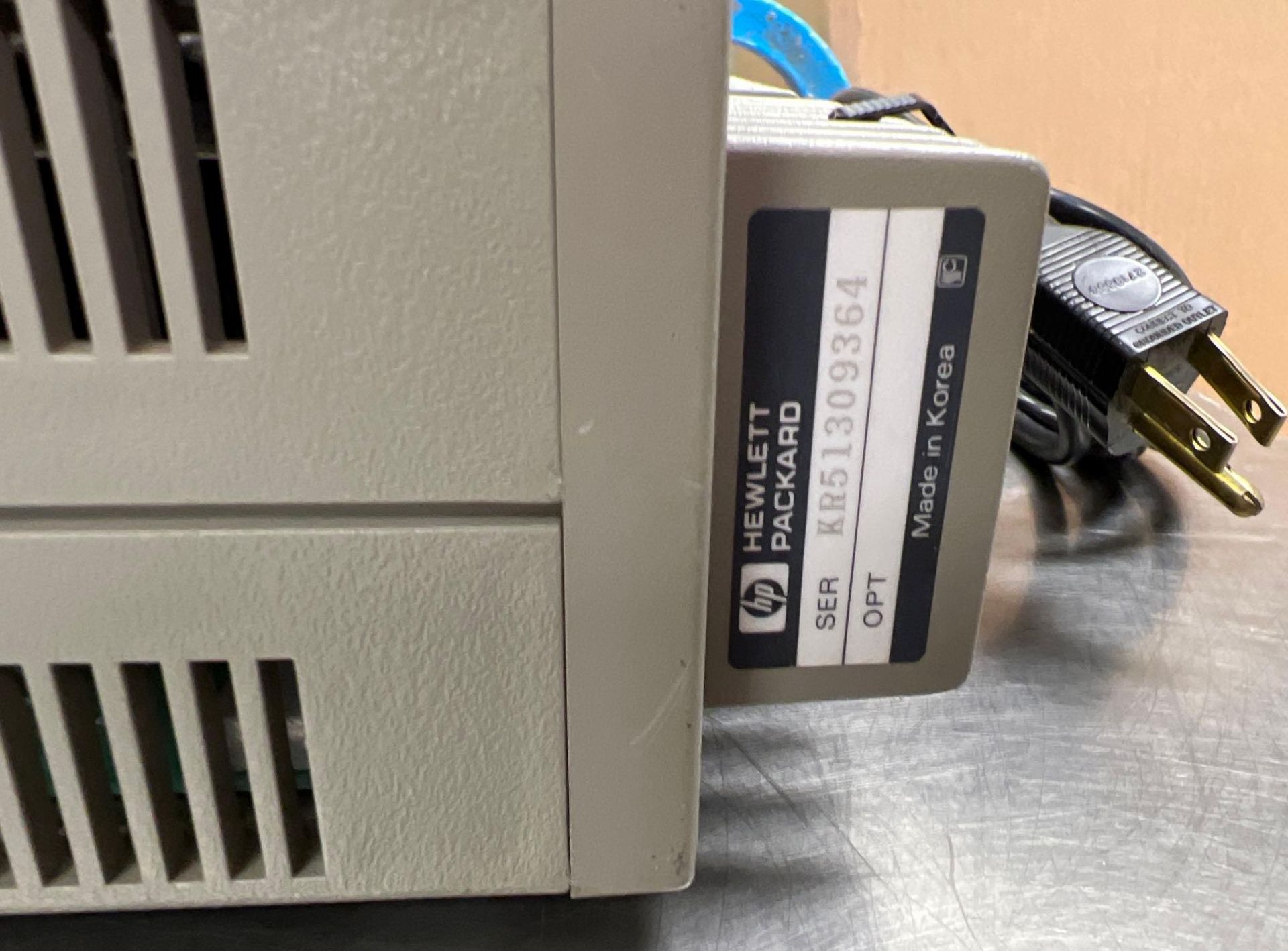 Hewlett-Packard E3611A DC Power Supply - Image 2 of 2