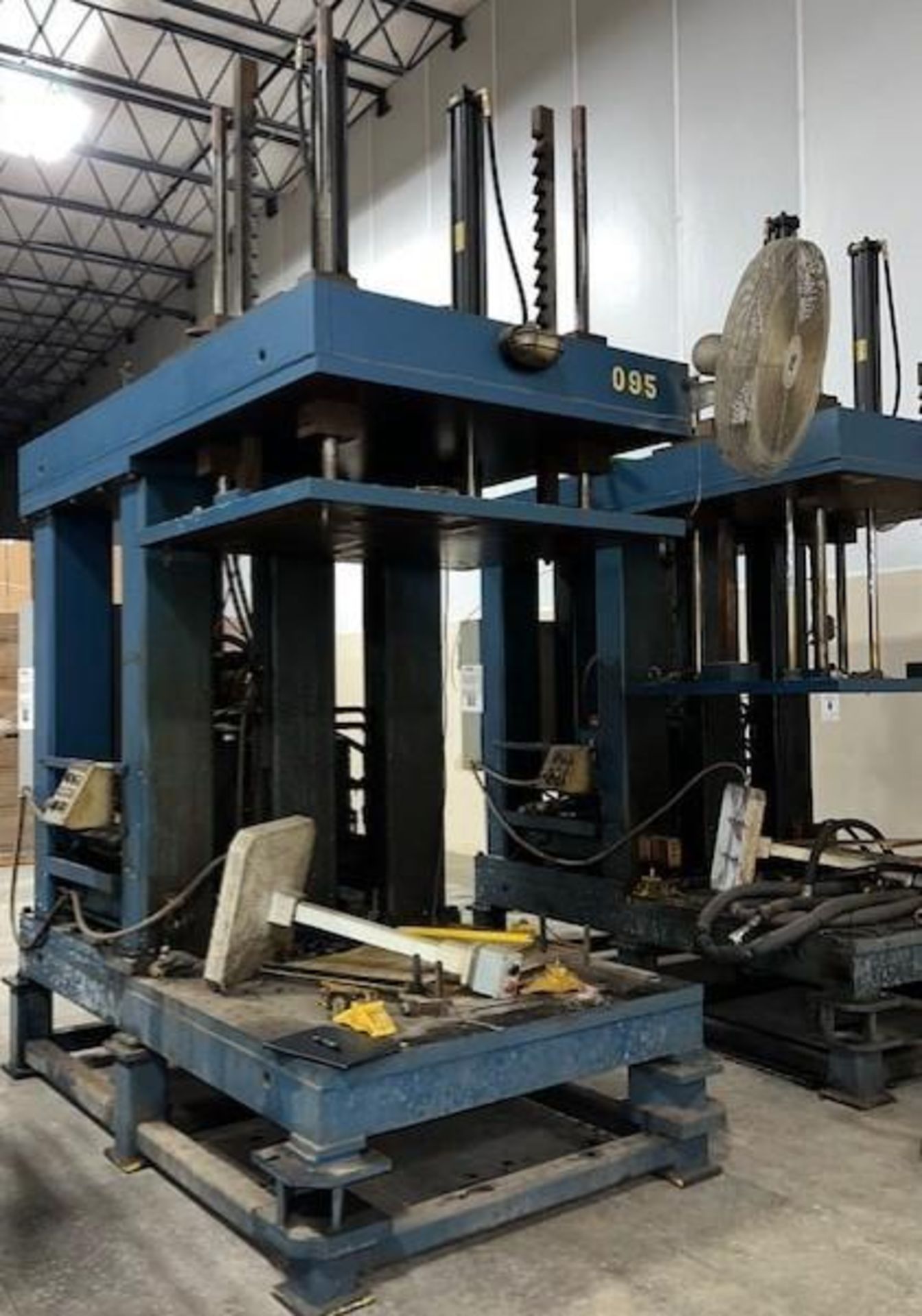 Lot of (2) Hydraulic Presses for Automotive Molding - Image 4 of 12