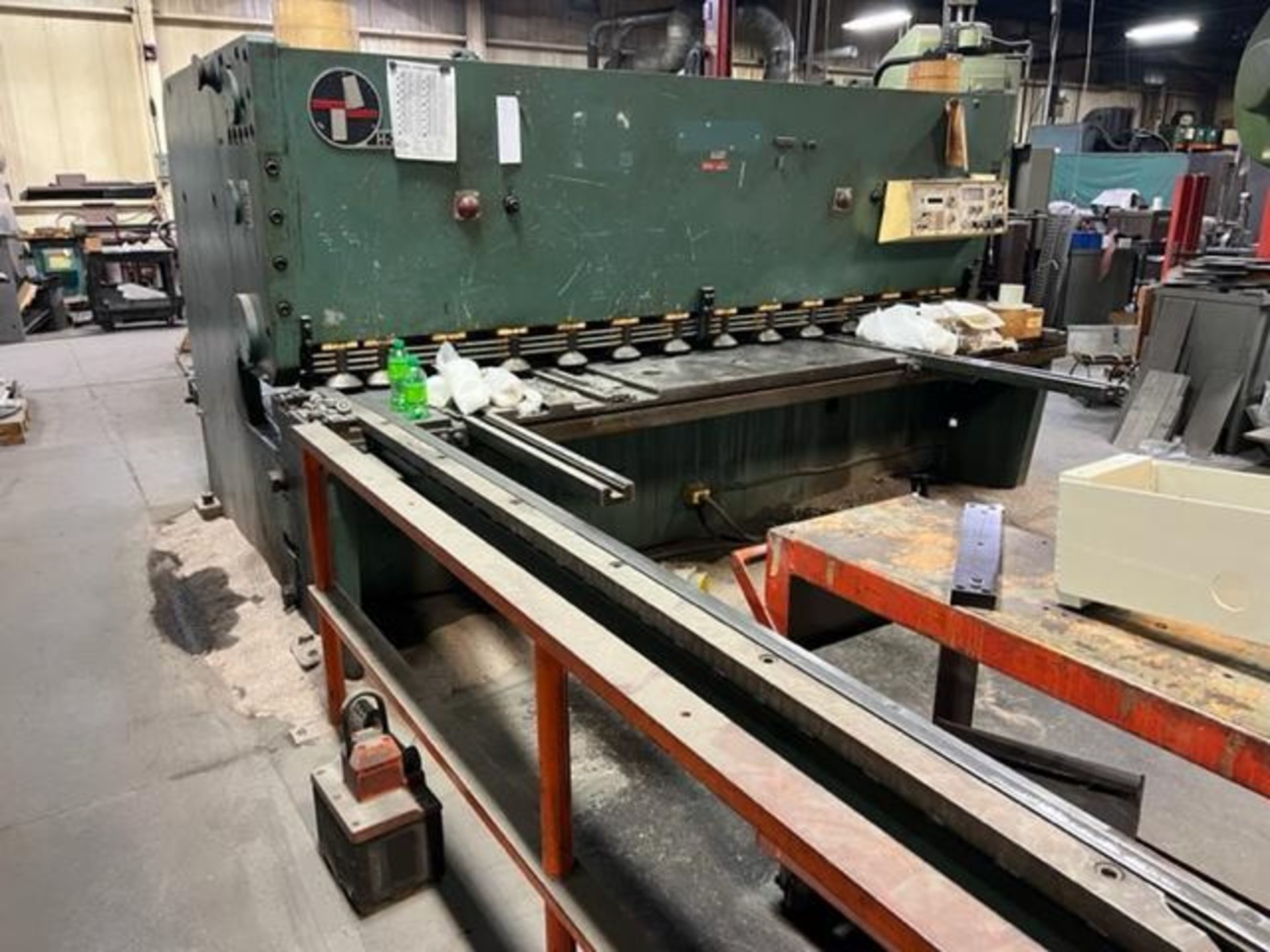 10' x 1/2" Amada #H-3013 Hydraulic Gap Frame Shear - Image 2 of 10