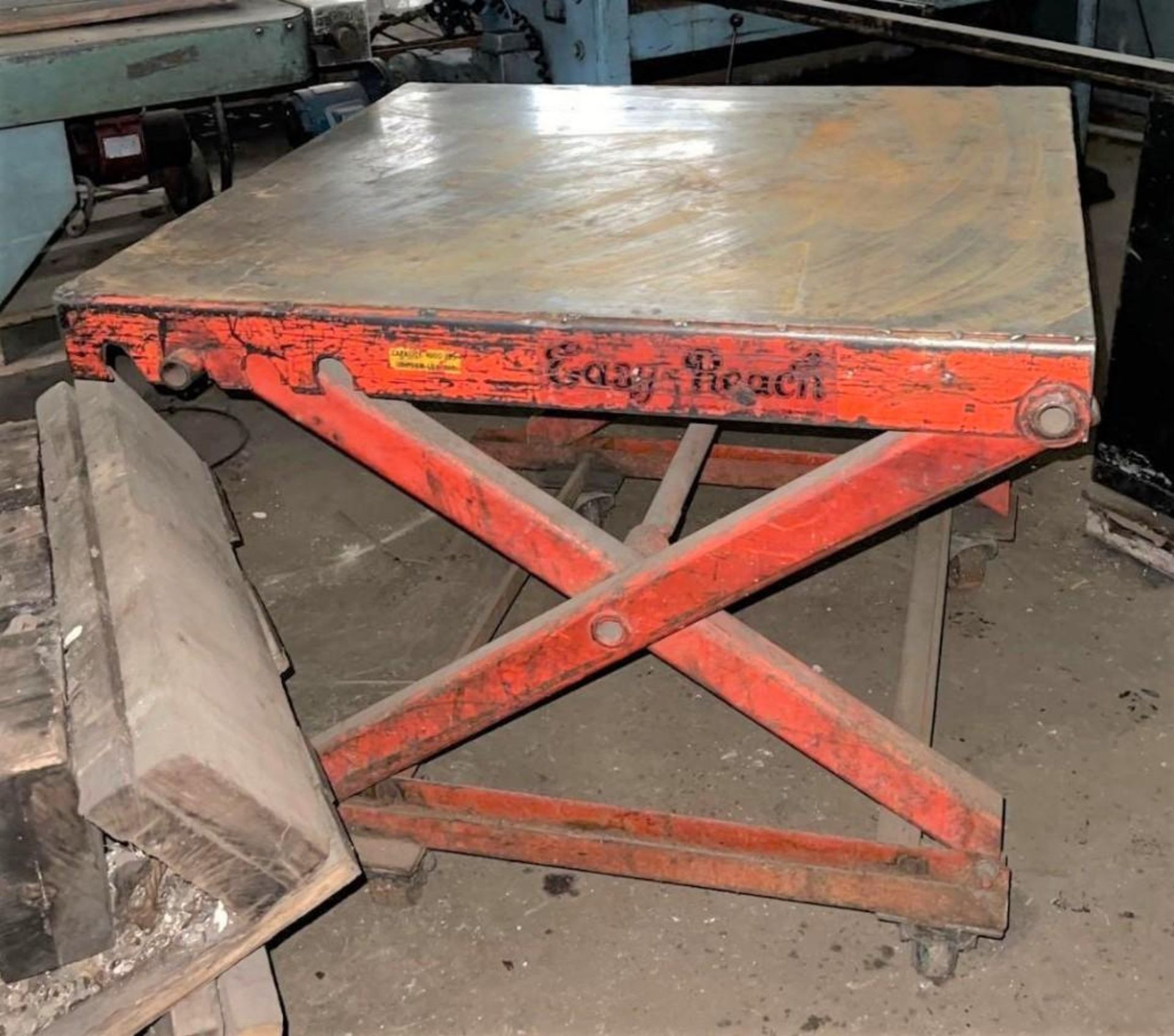 4000 lb Easy Reach Lift Table