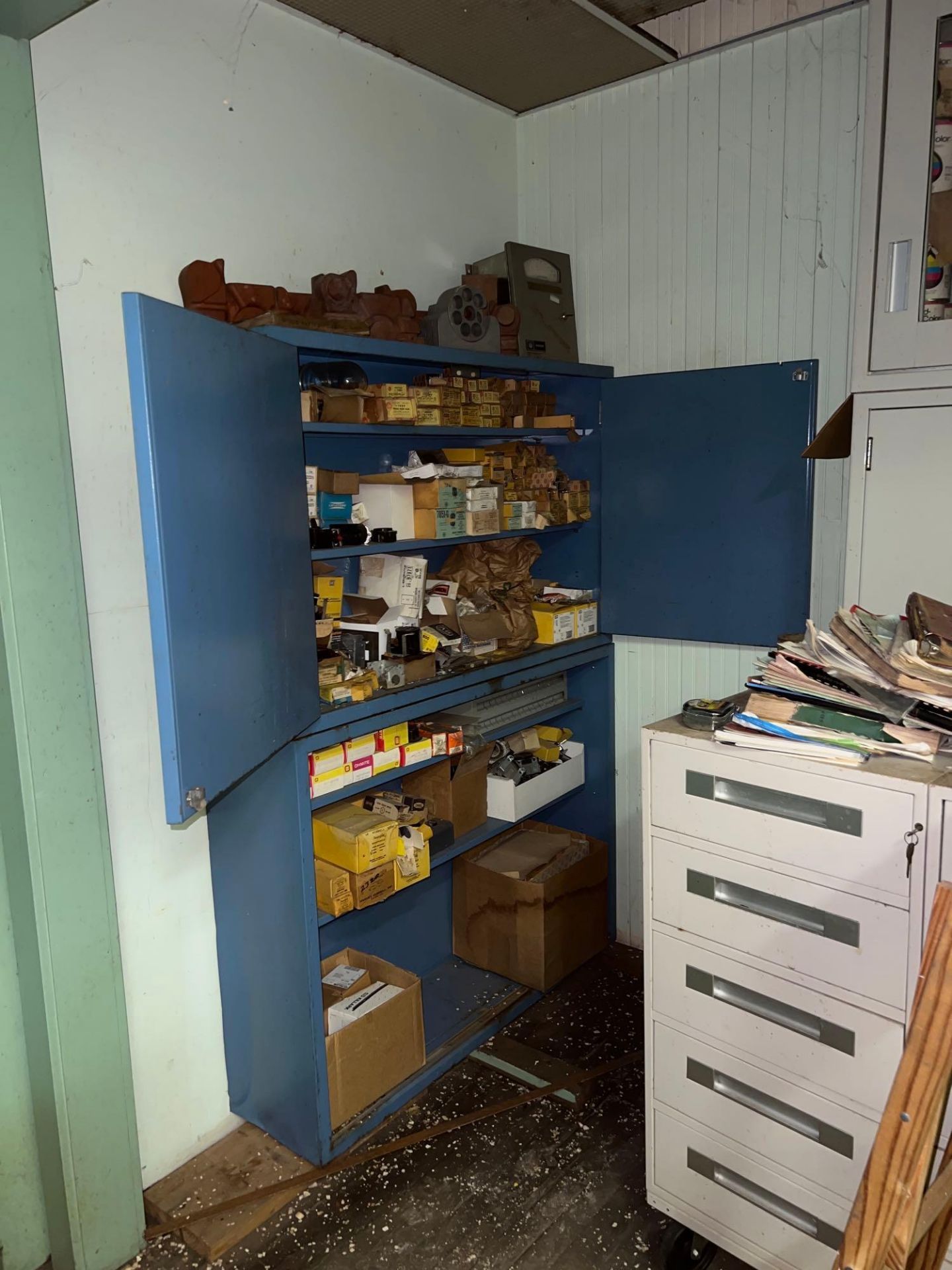 (2) Metal Cabinets w/ Contents