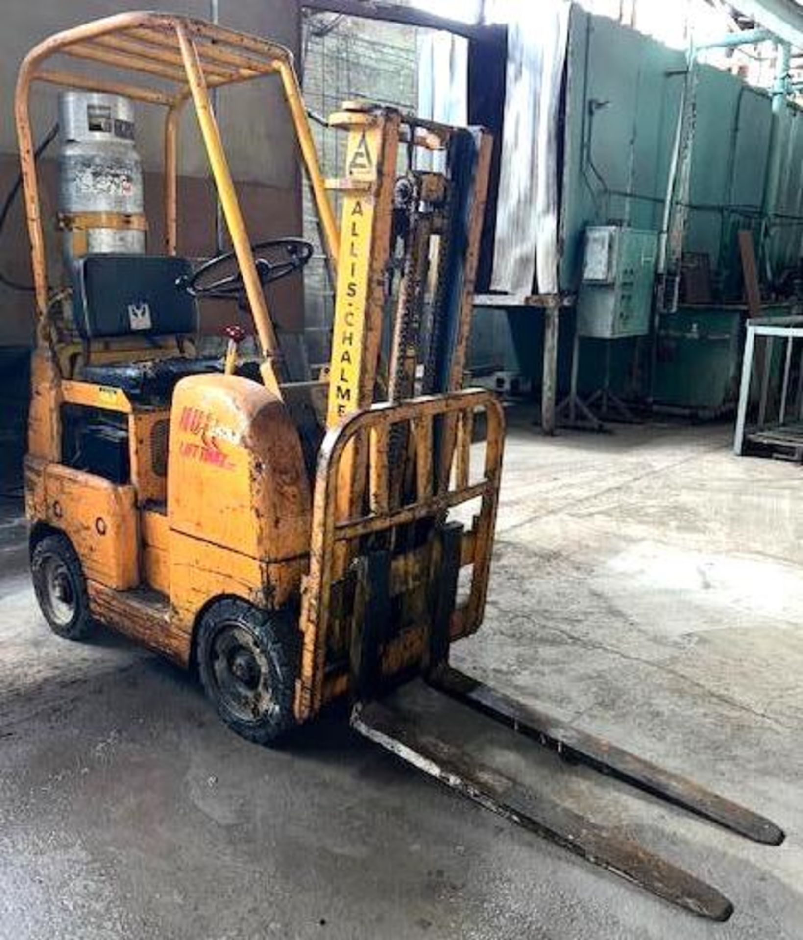 2,000 Lb Allis-Chalmers Propane Lift Truck, Mod FT 20-24, LATE DELIVERY - Image 8 of 8