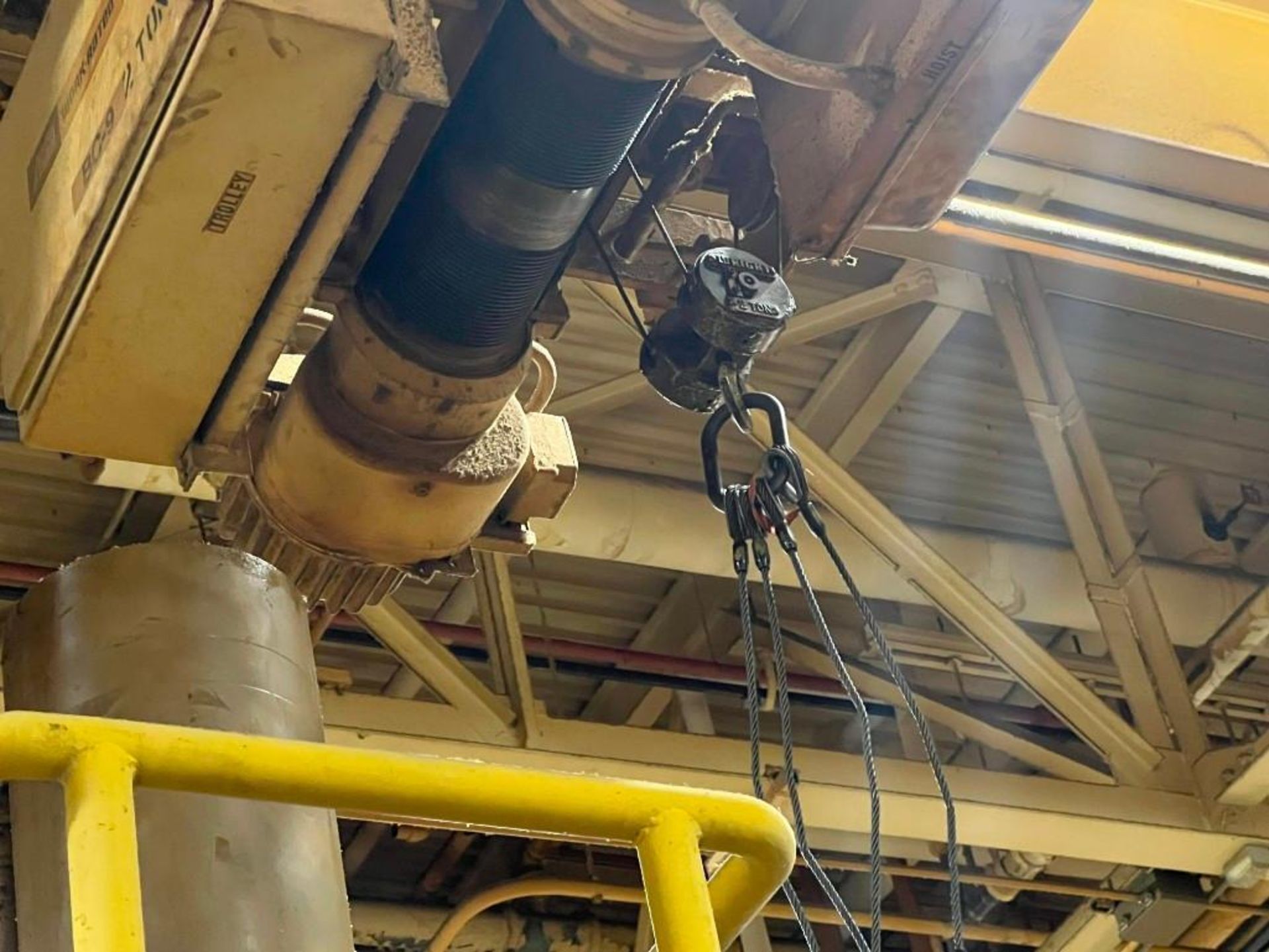2-Ton Acco Under Girder Crane System w/ Track - Image 3 of 4