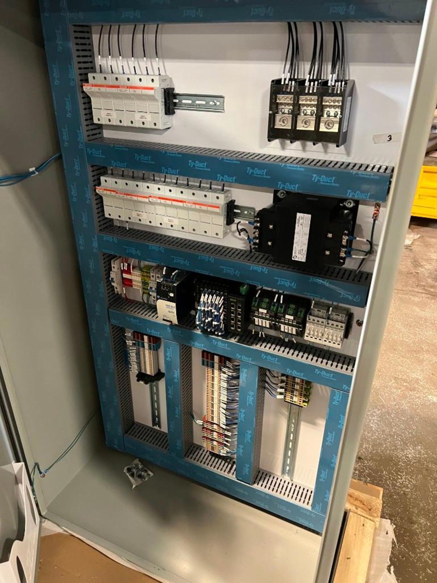 *NEW* Electrical Control Cabinet - Image 2 of 5