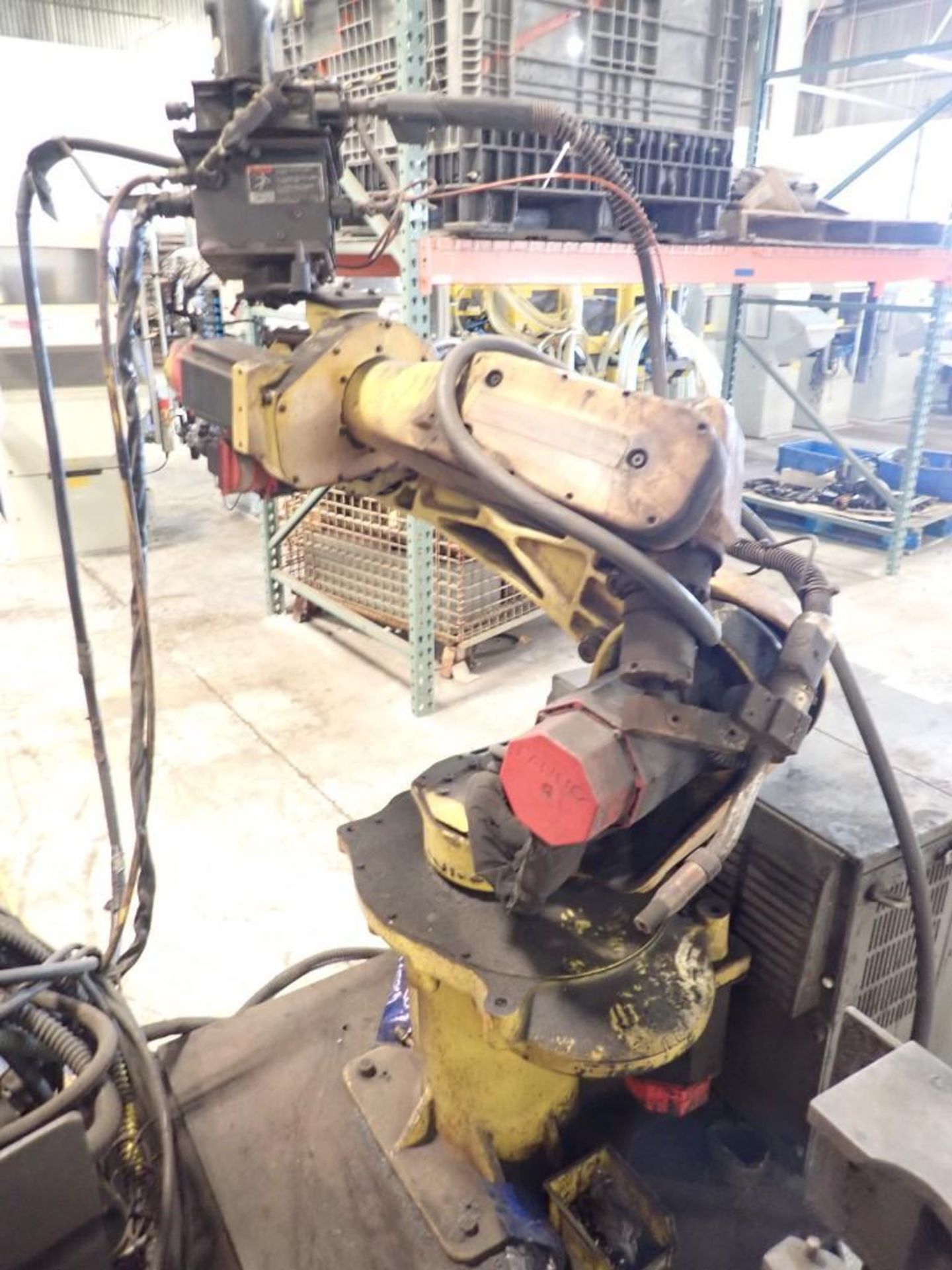 Fanuc Arc Mate 100i robot w/ RJ2 Control - CELL - Image 9 of 16