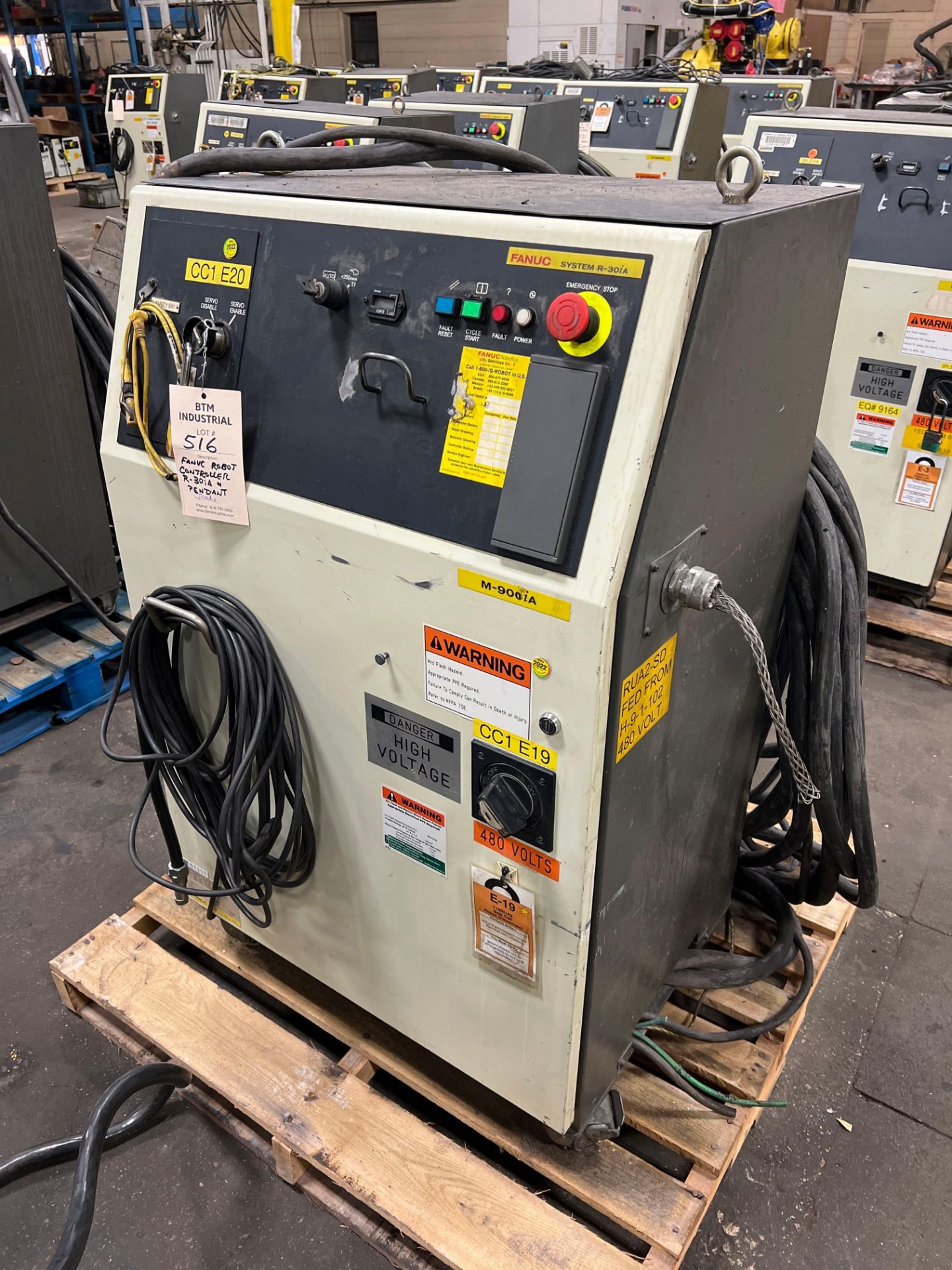 2011 Fanuc R-2000iB 210F w/30iA Controller - Image 6 of 12