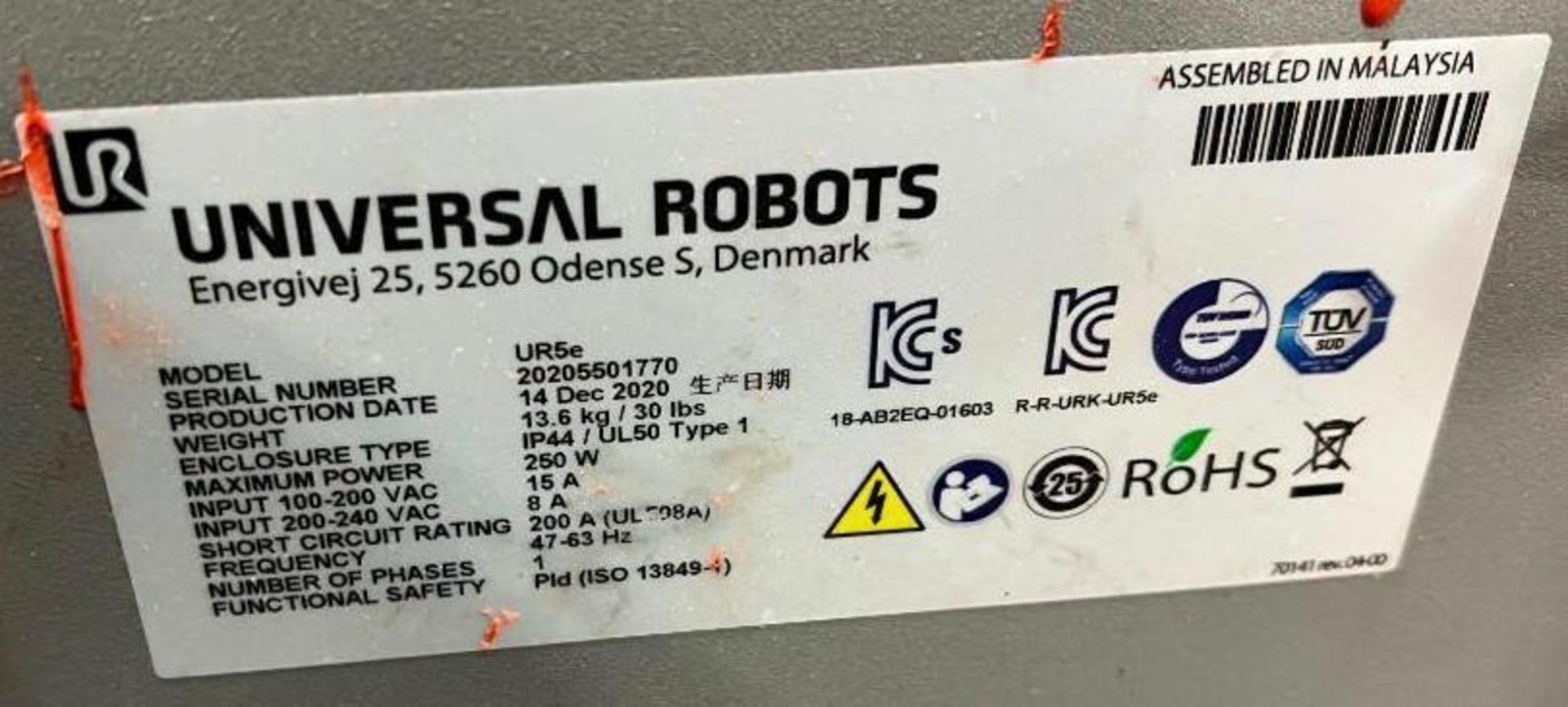 Lot of (2) 2021 Universal Robot Model #: UR5e w/Controller and Pendant - Image 9 of 10