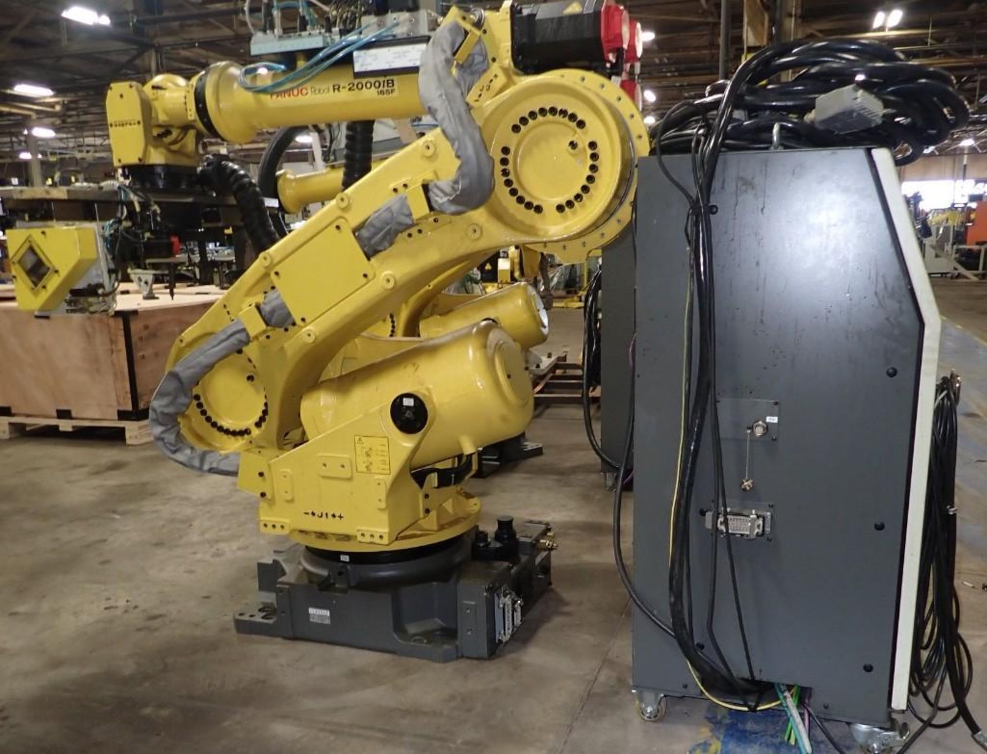 2014 Fanuc R-2000iB 165F w/R30iA Controller