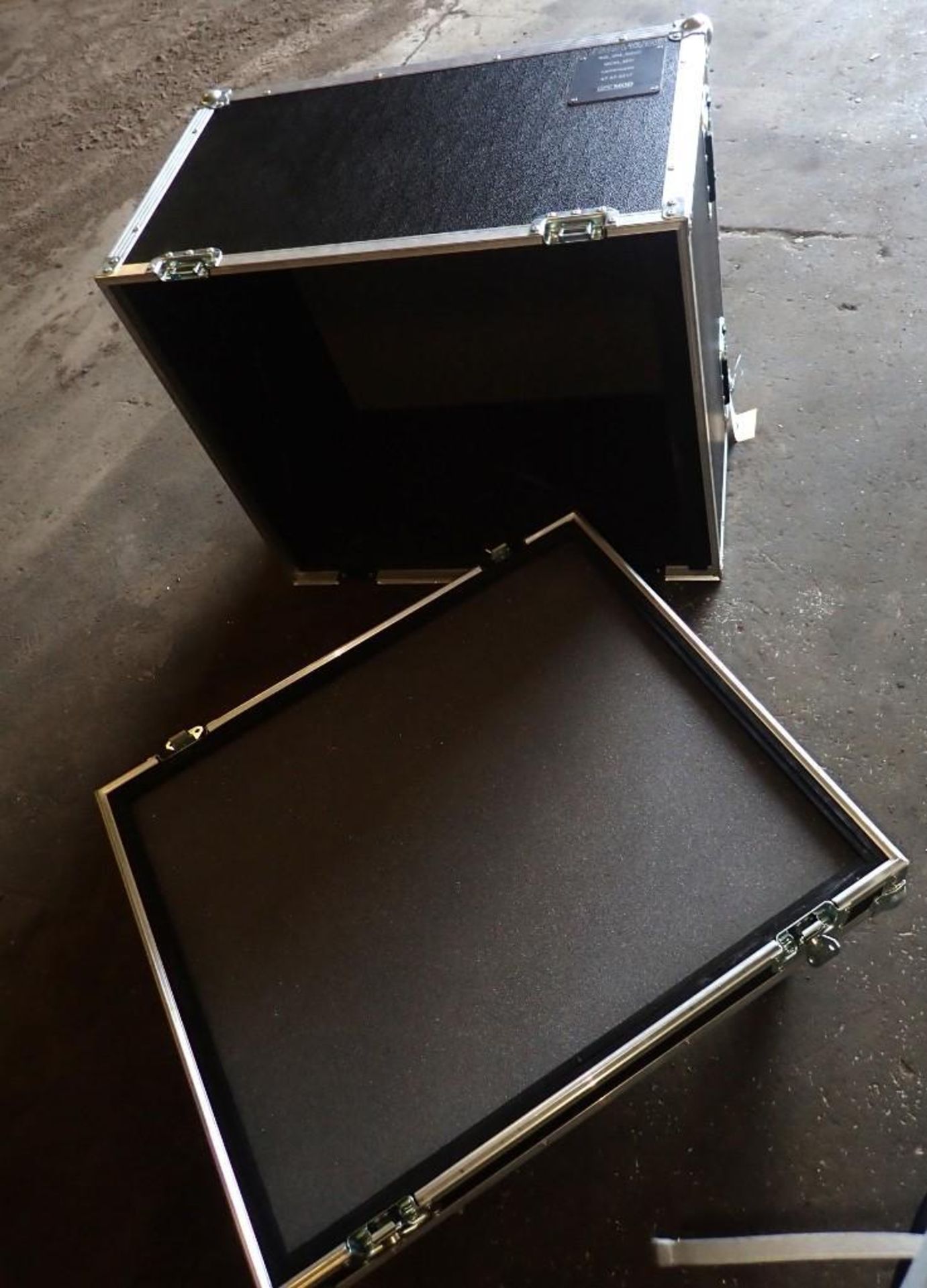 30" x 26" x 28" High Rolling Black Shipping Box - Image 5 of 6