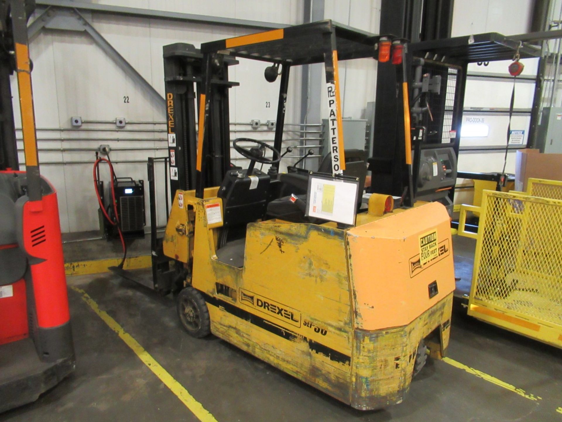 SwingMast Warehouse Forklift - Image 5 of 7