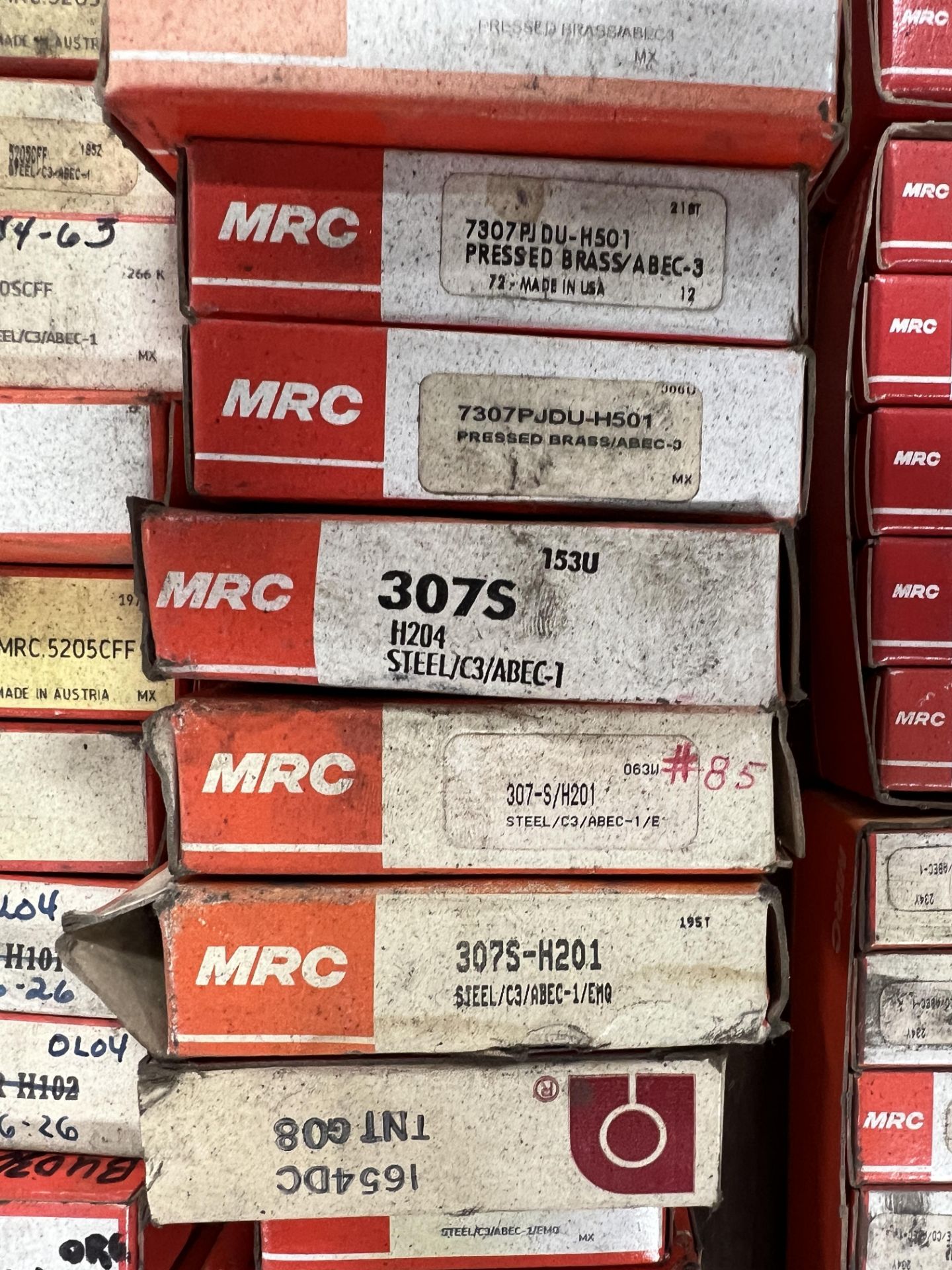 PALLET WITH VARIOUS SIZE MRC KOYO AND SKF BEARINGS - Image 14 of 15