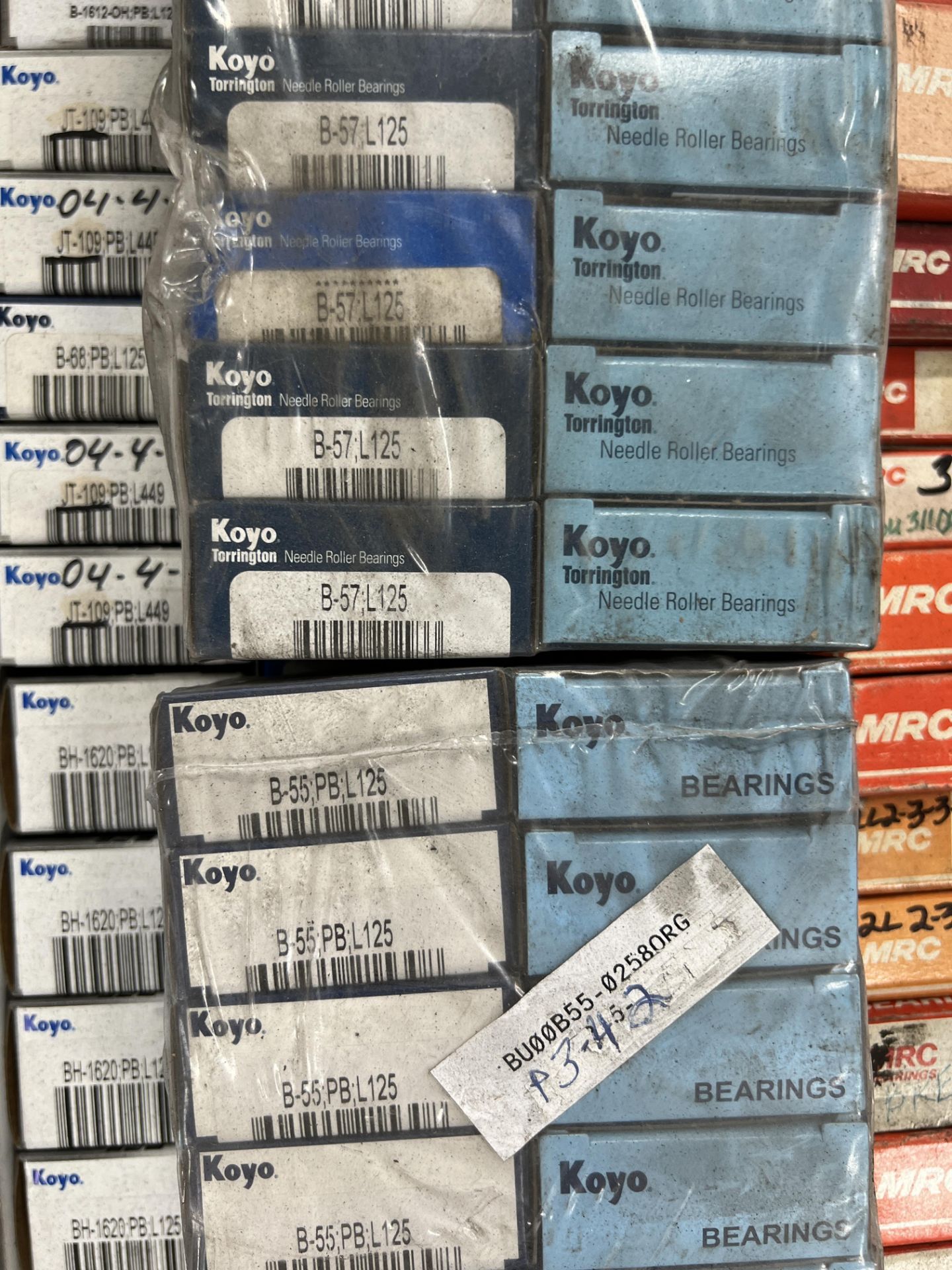 PALLET WITH VARIOUS SIZE MRC KOYO AND SKF BEARINGS - Image 10 of 15