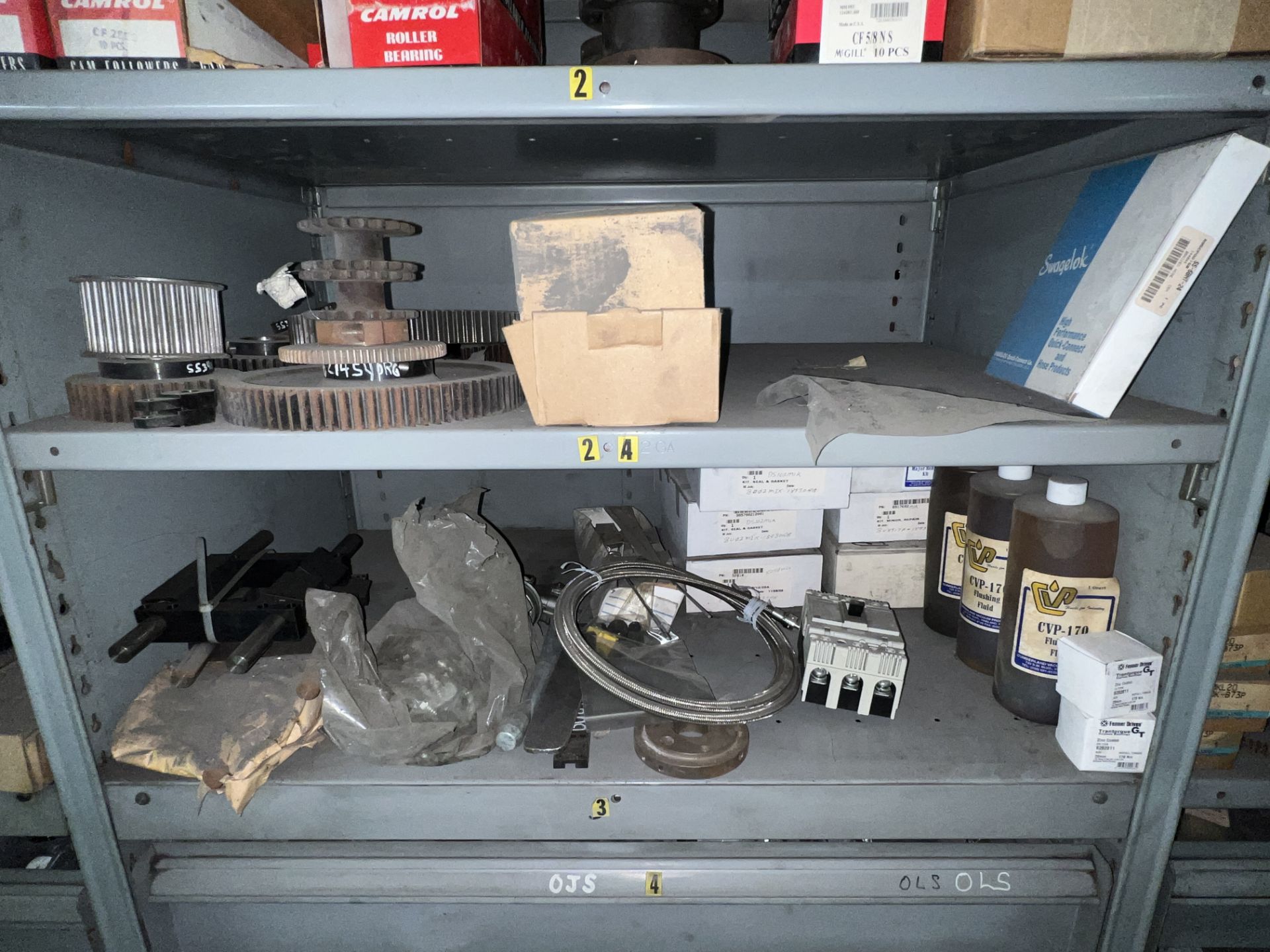 CONTENTS OF SHELVES: CAM FOLLOWERS; VACUUM GAUGES; INDEXERS; BREAKERS - Image 11 of 13