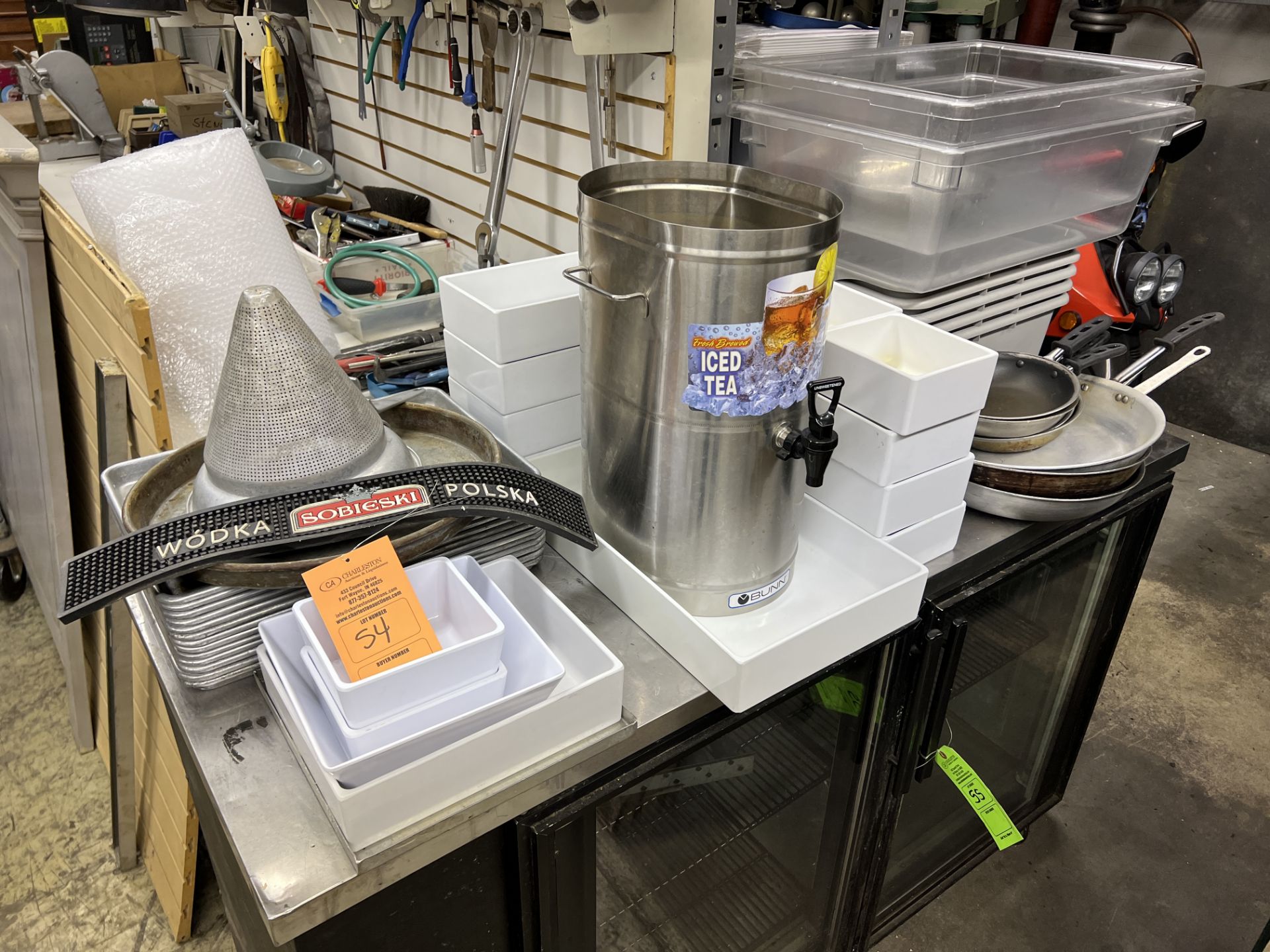 LOT OF KITCHEN EQUIPMENT INCLUDING: SHEET PANS; HUBERT MELAMINE DISHES; BUNN ICED TEA DISPENSER; (4)