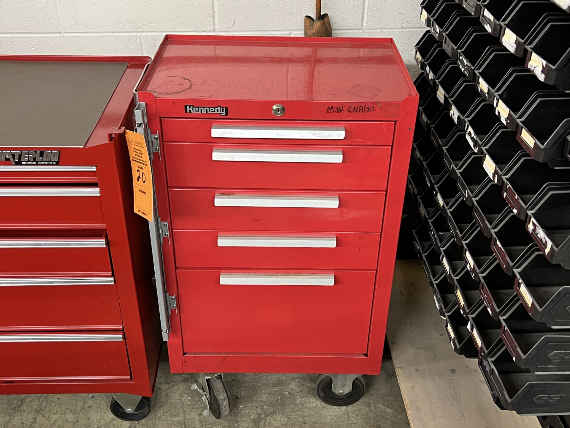 KENNEDY TOOL CHEST